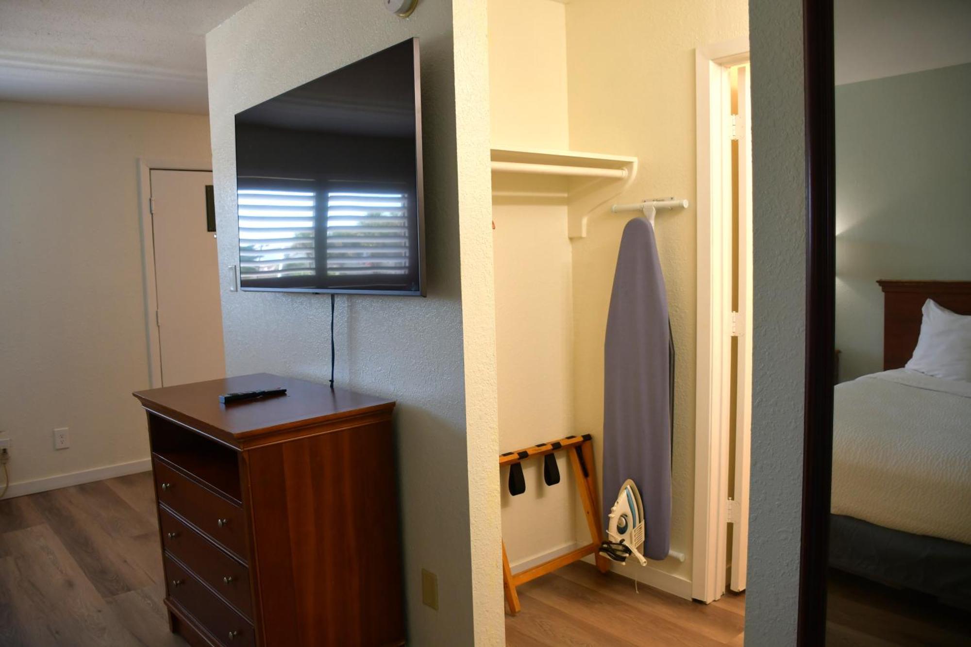 King Room Non-Smoking Pet Friendly