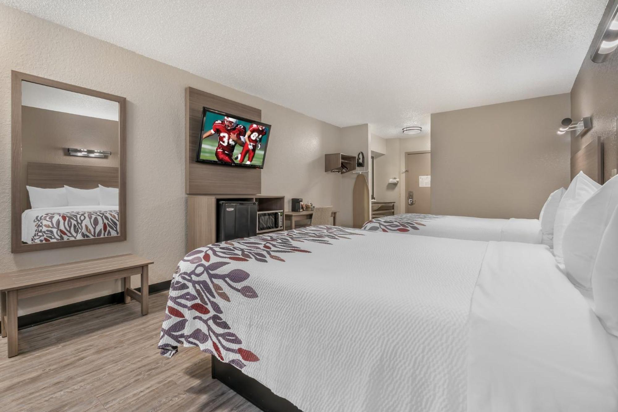 Deluxe Room with Two Queen Beds Non-Smoking