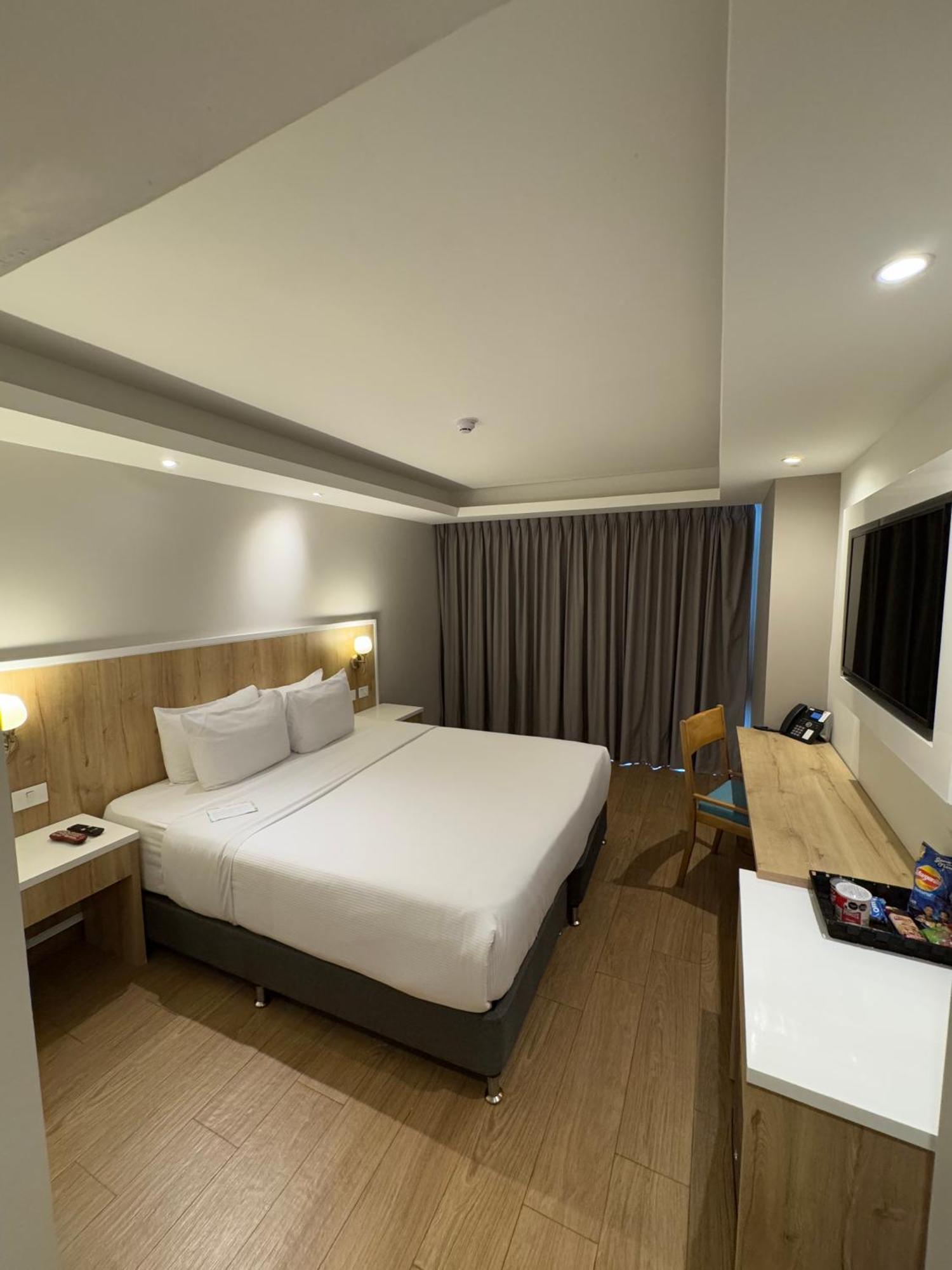 1 King Bed Superior Room Non-Smoking