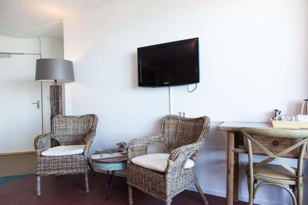 Deluxe Tweepersoonskamer met Zijdelings Uitzicht op Zee