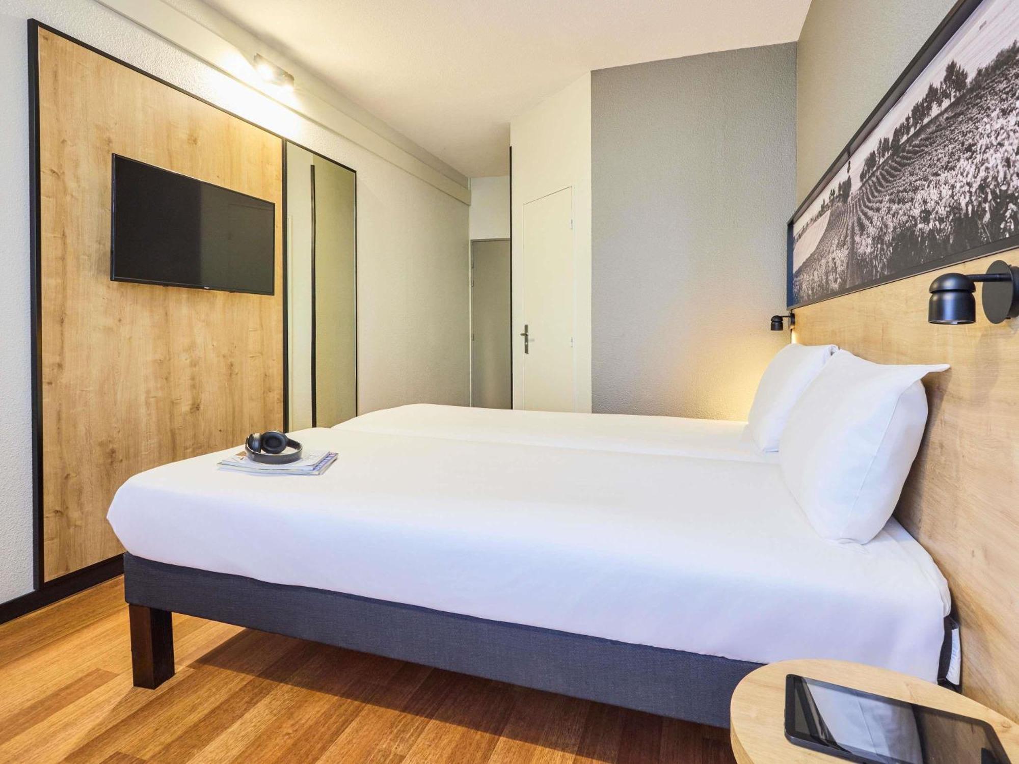 Standard Room Two Single Beds