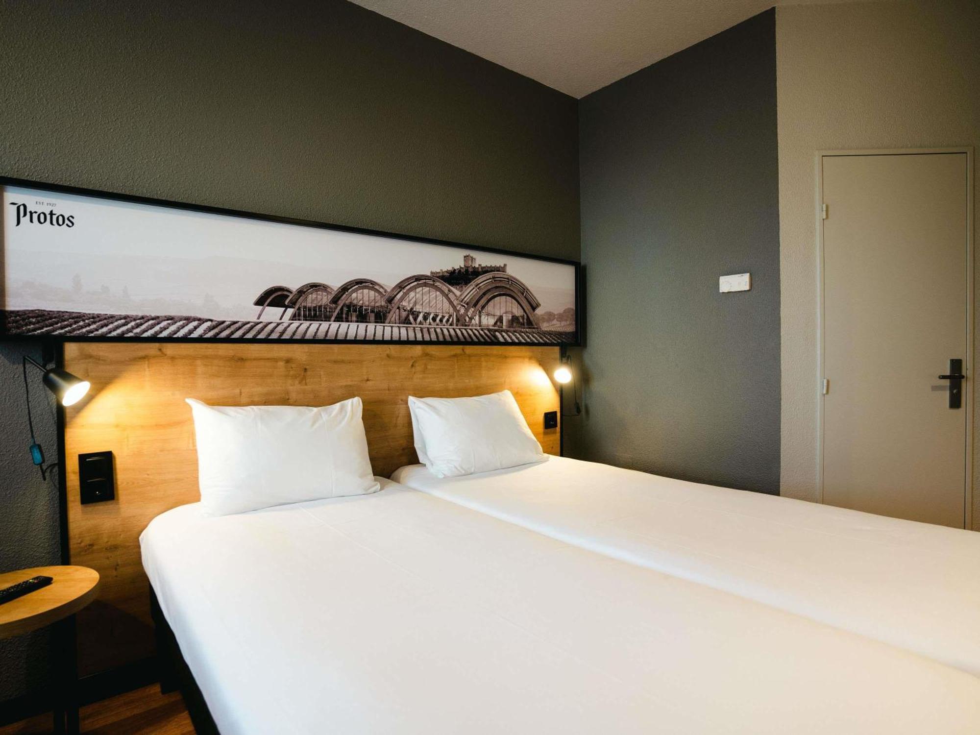 Standard Room Two Single Beds