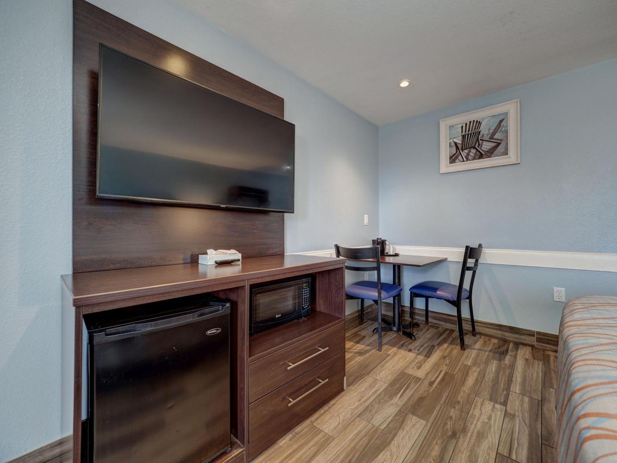 Deluxe King Room - Smoke Free