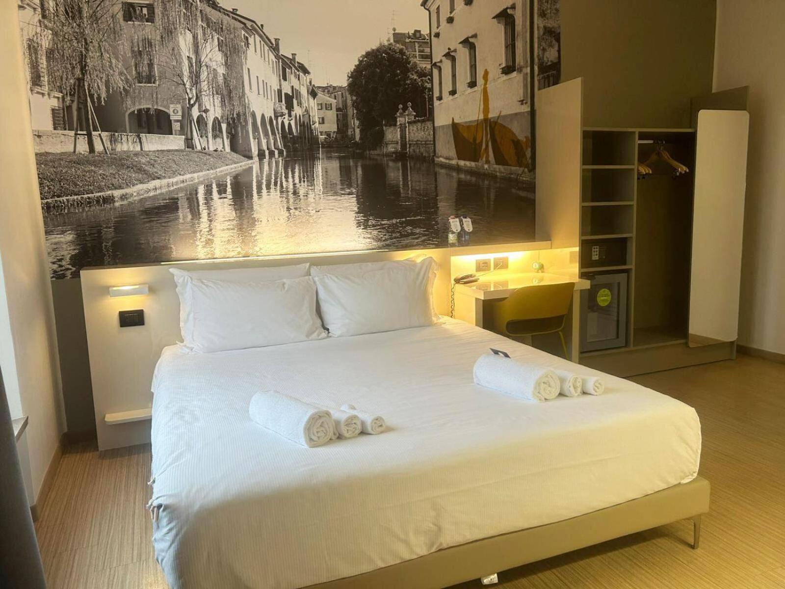 Superior Double Room,1739511142:JPEG