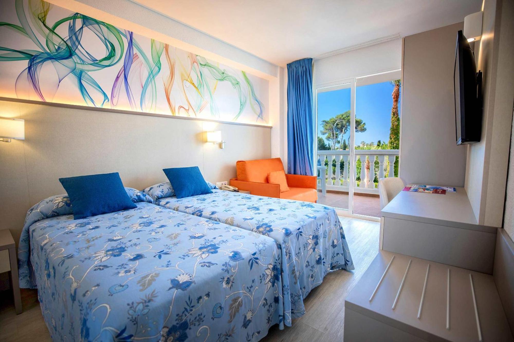 Double or Twin Room Extra Bed,1742585275:JPEG