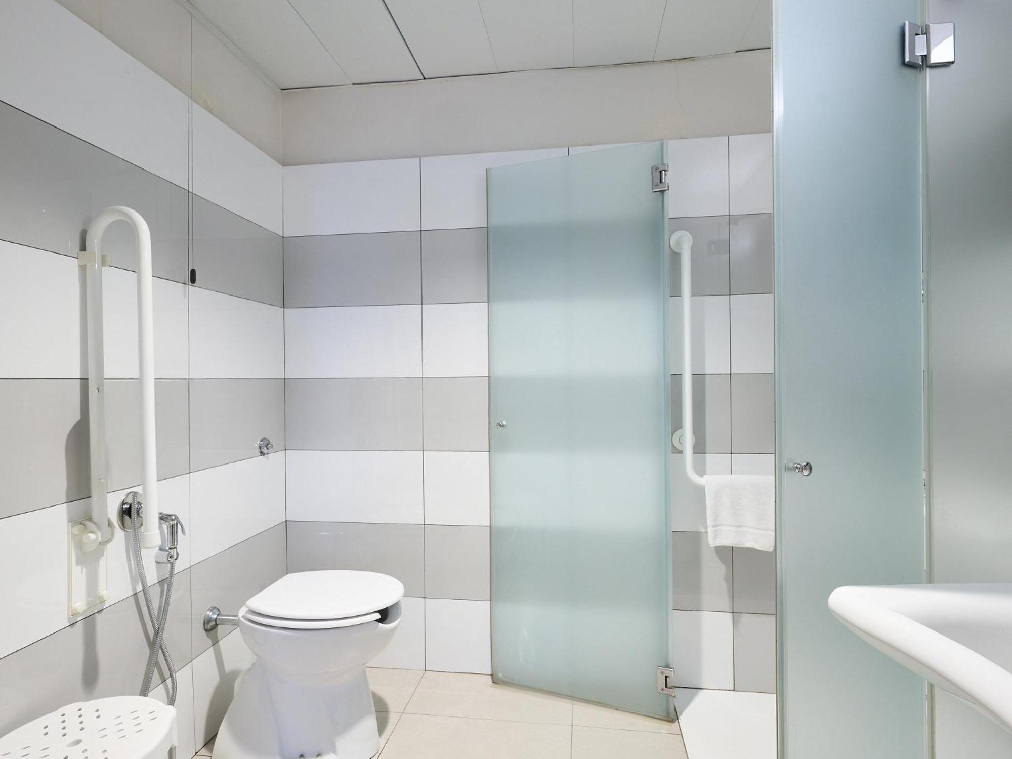 Twin Room - Disability Access