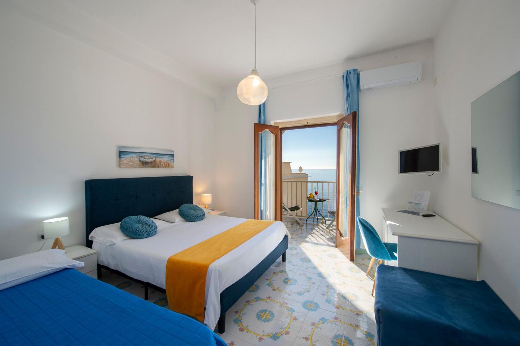 Superior Triple Room Sea View