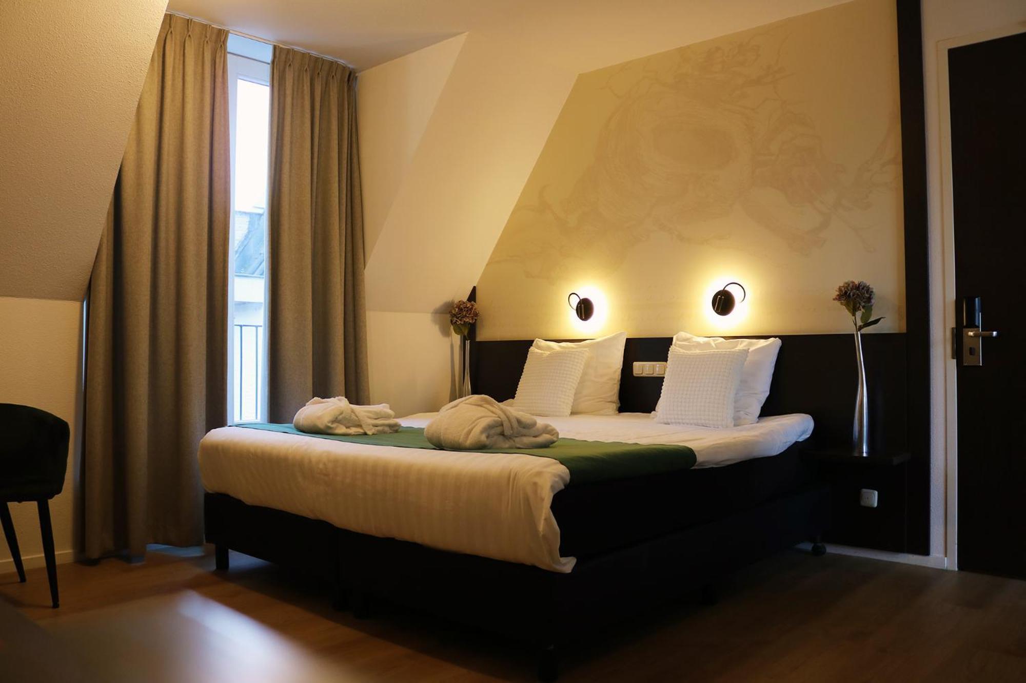 Large Suite