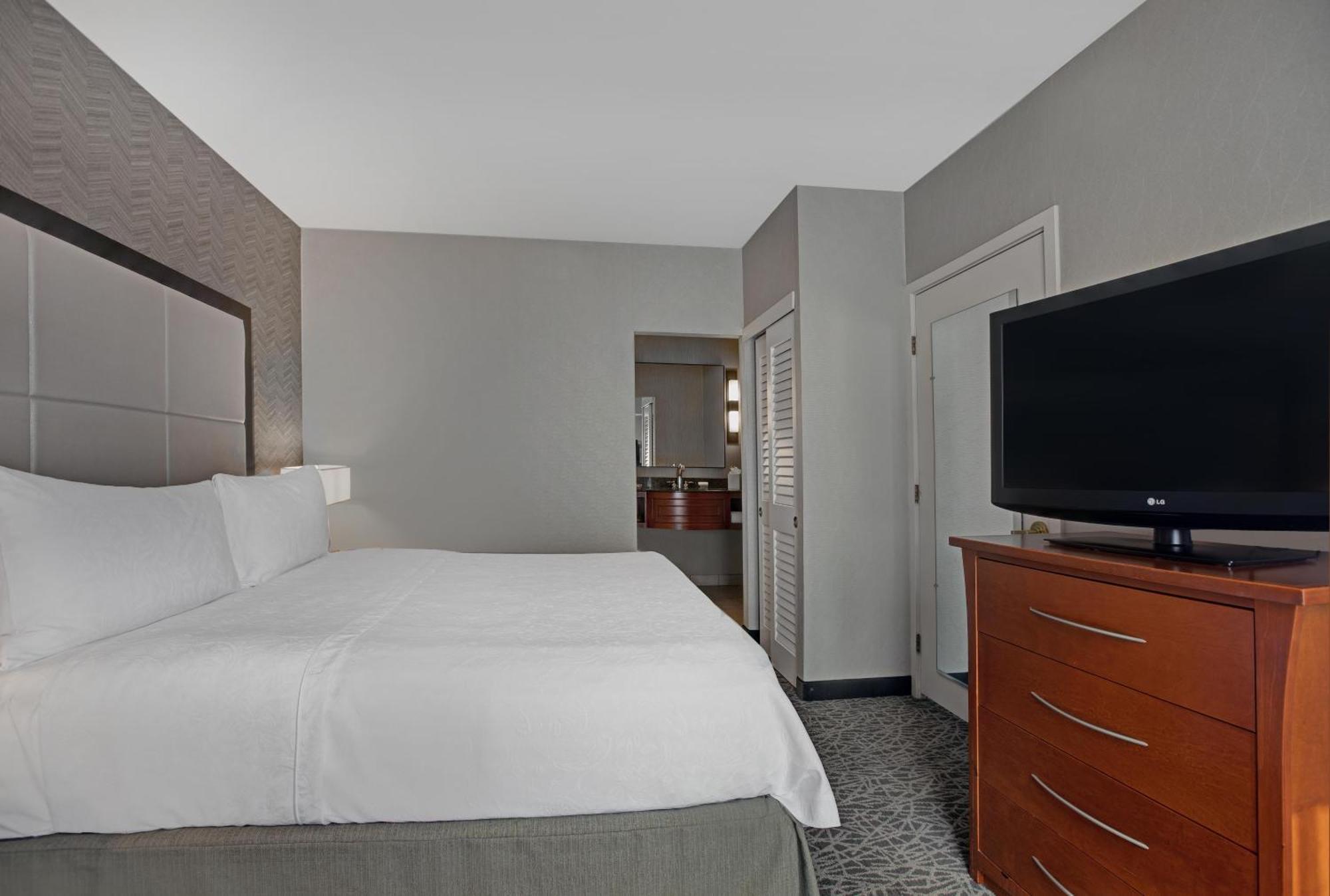 Two-Bedroom King Suite - Non-Smoking