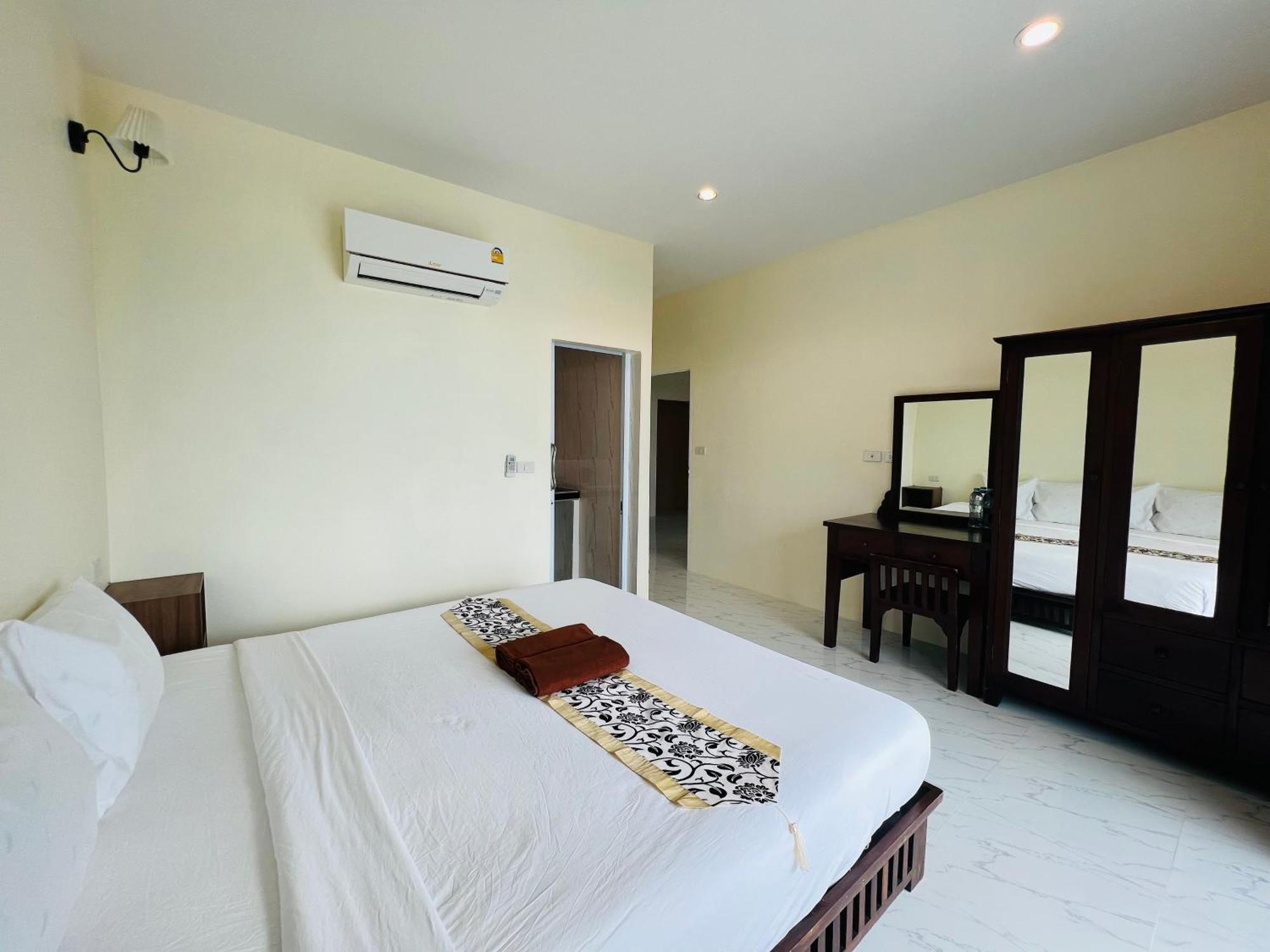 Studio with Sea View