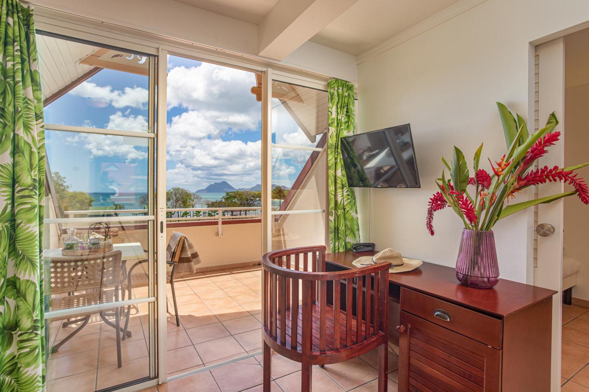 Two-Bedroom Apartment with Terrace (6 People) - Sea view