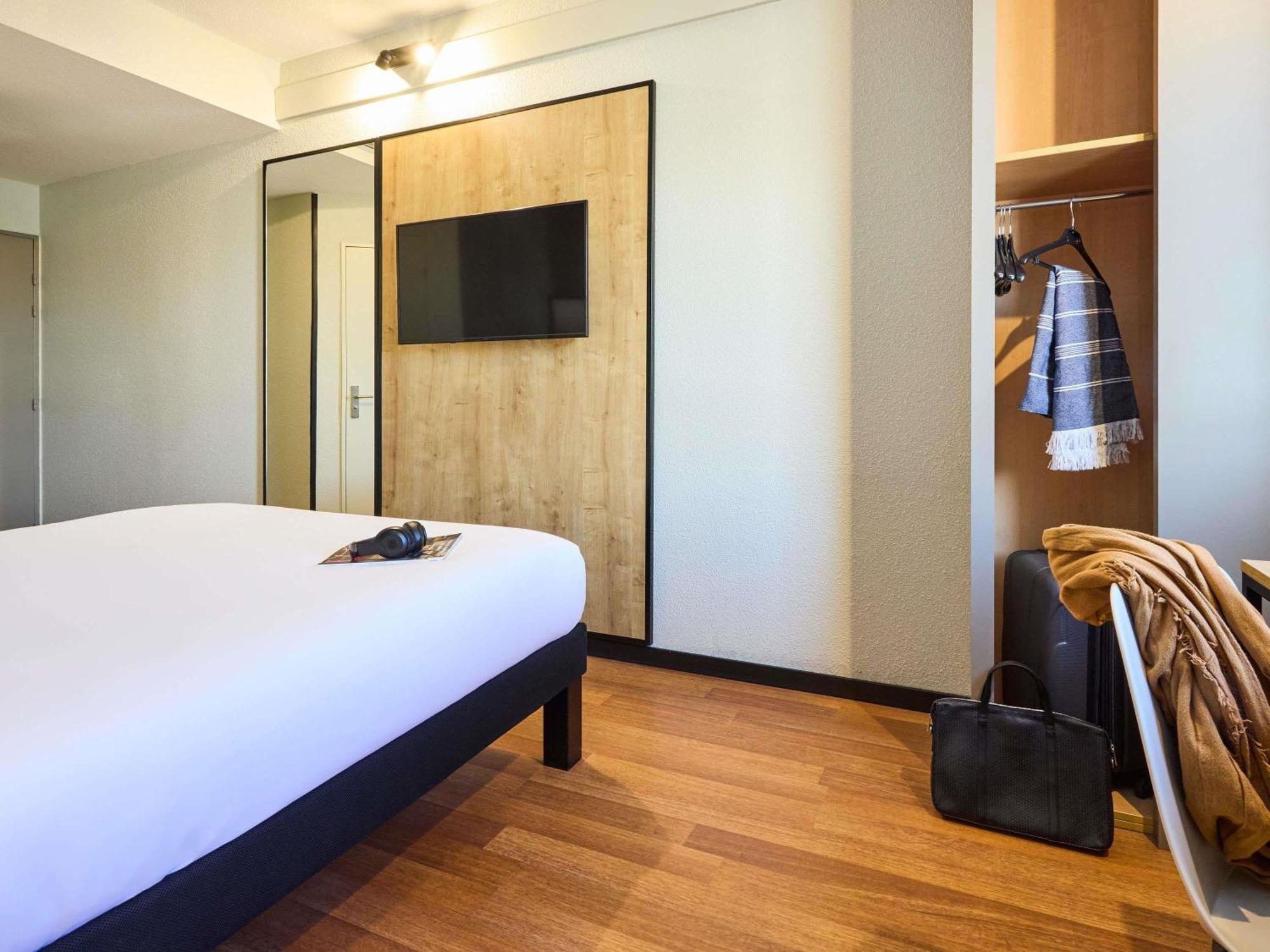 Standard Room Two Single Beds