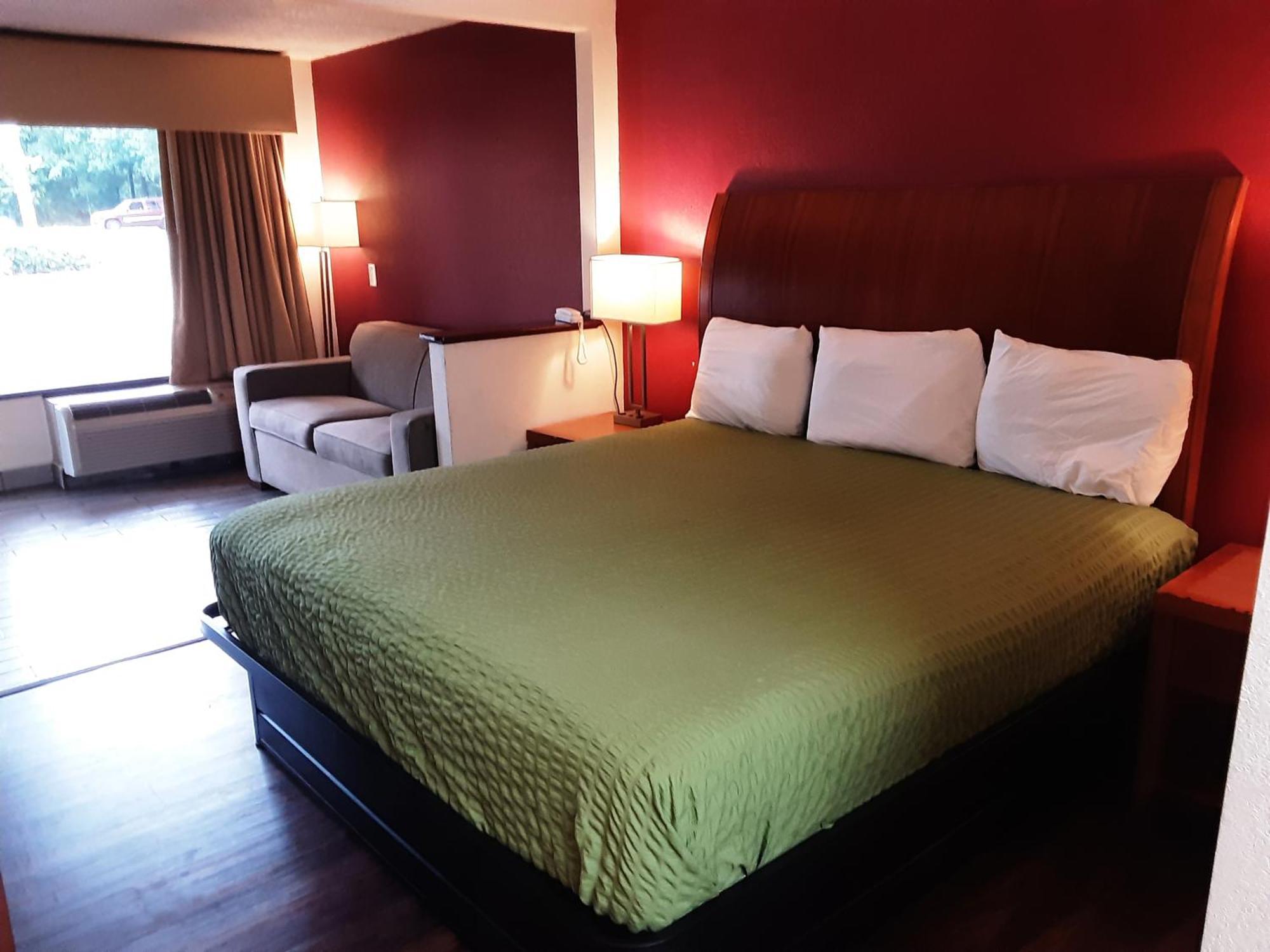 King Suite with Sofa Bed - Smoking