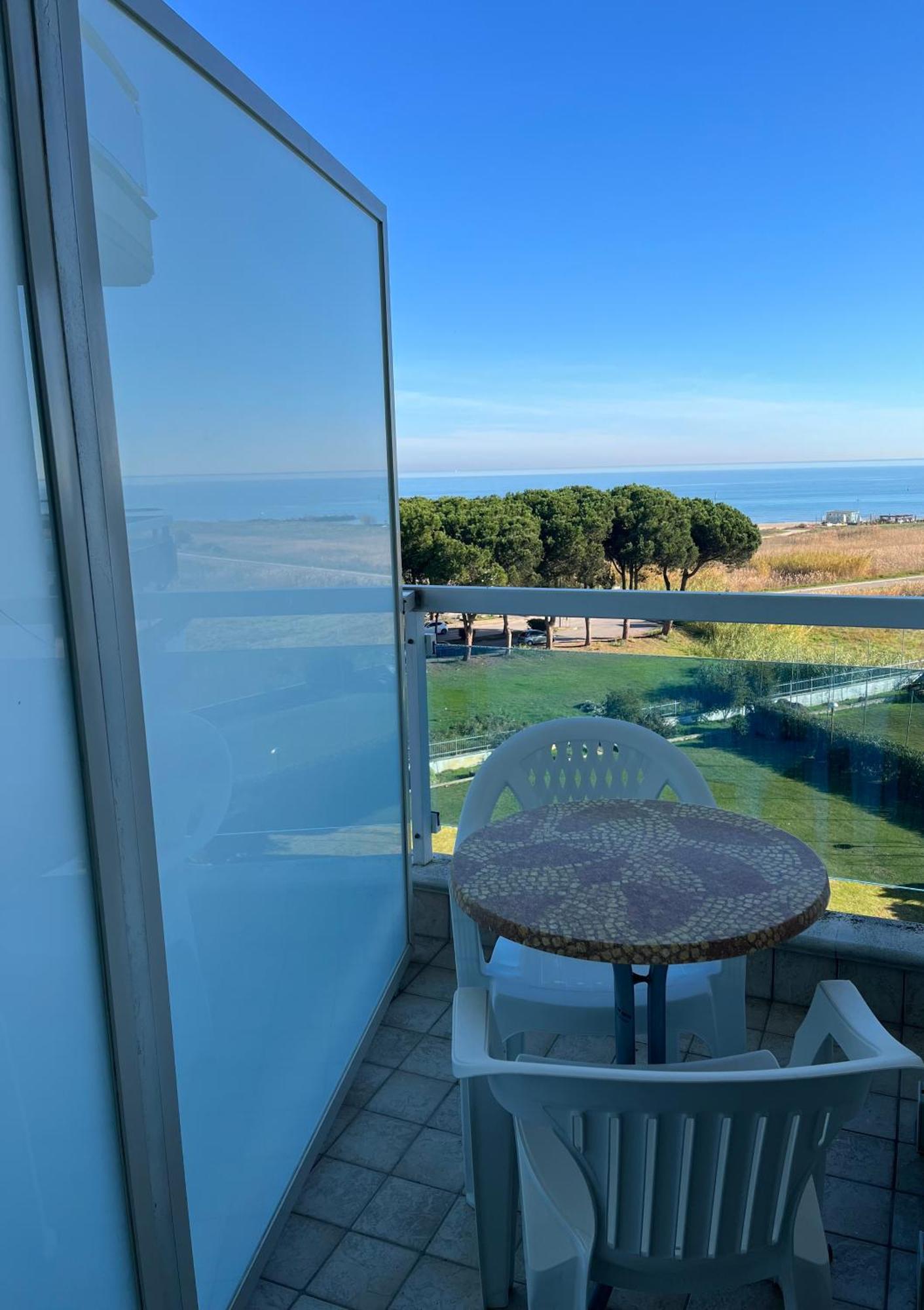 Studio Sea View,1742750804:JPEG