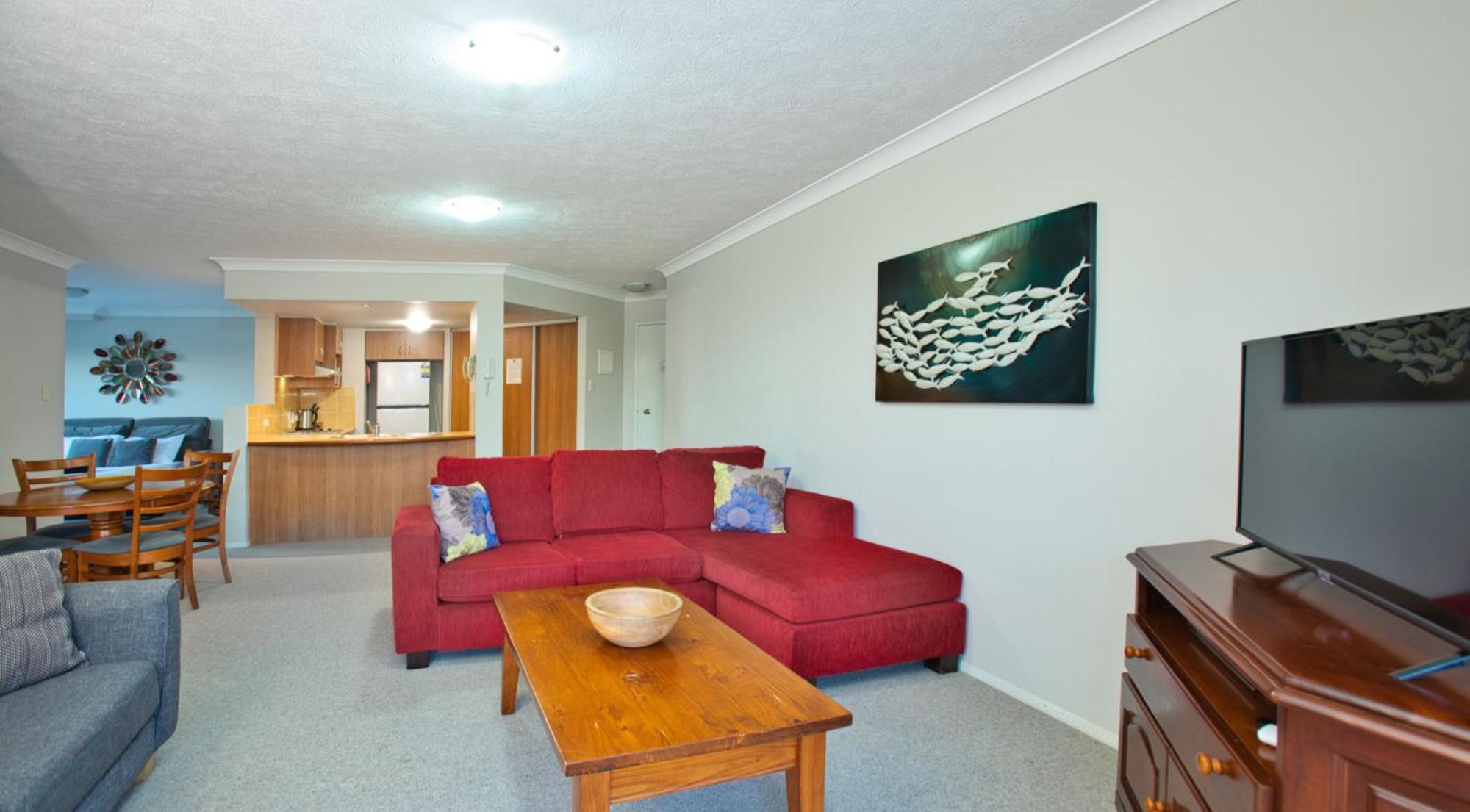 Deluxe One-Bedroom Apartment