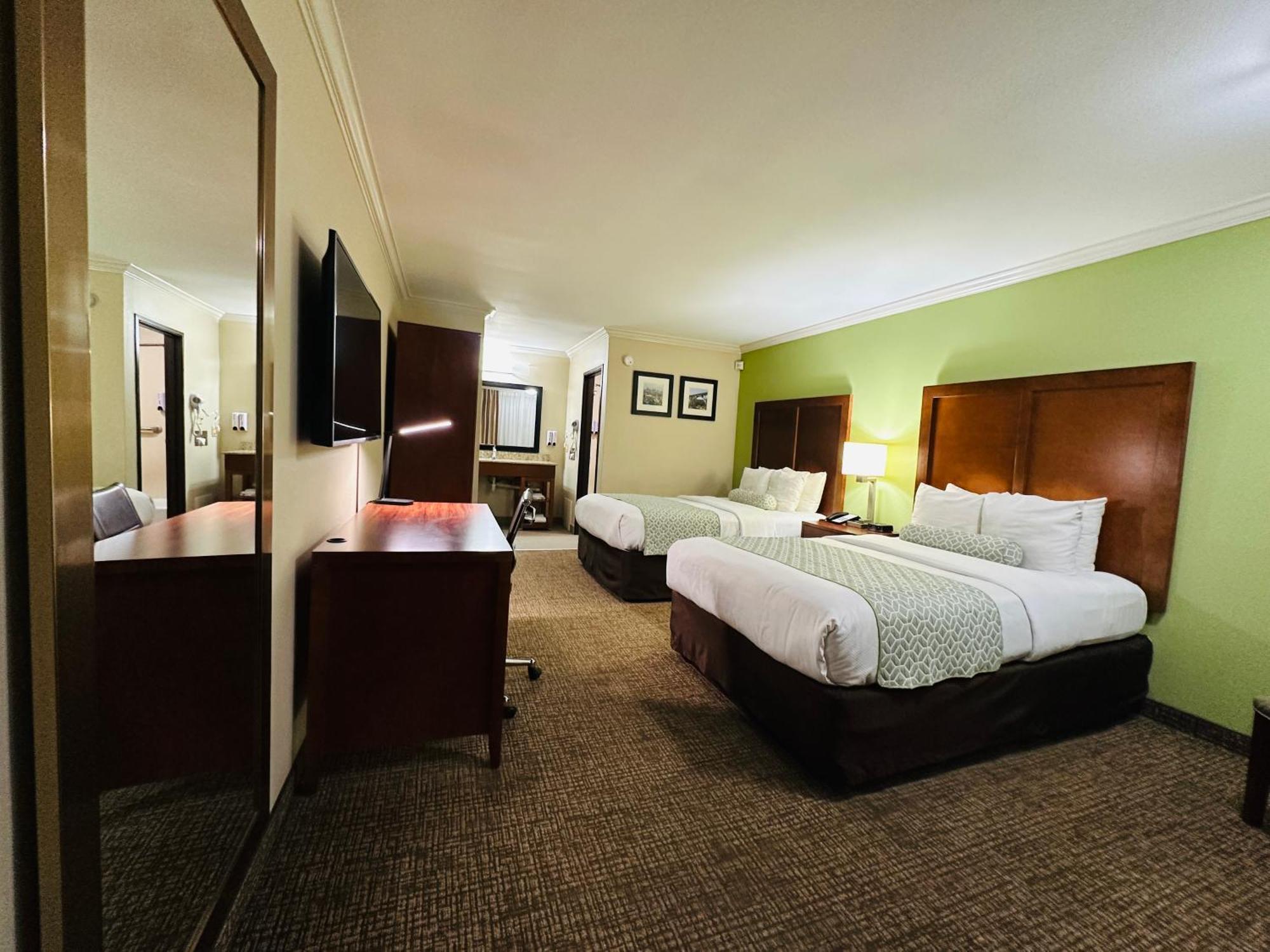 Room Two Double Beds Non Smoking