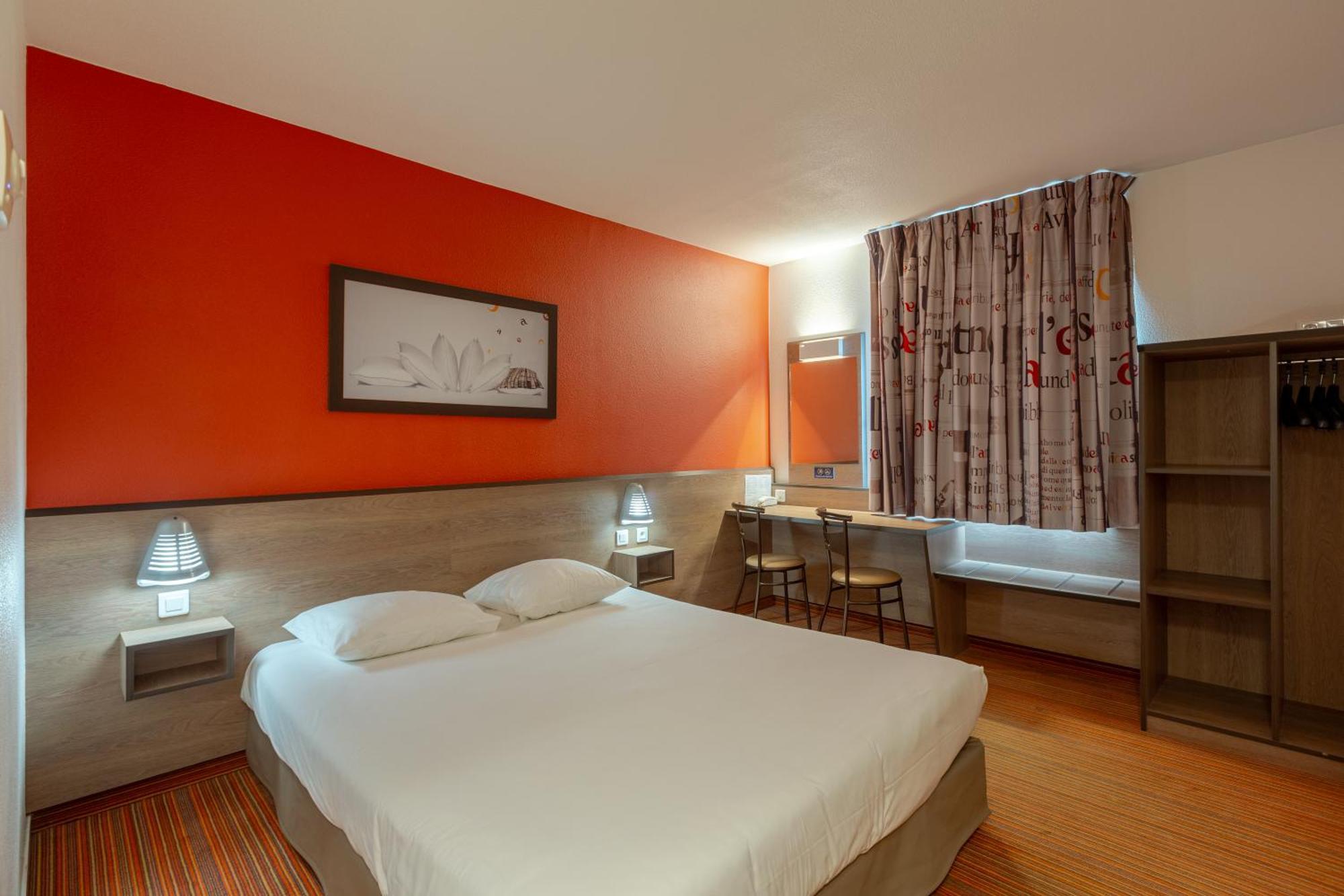 Chambre Double - Accessible aux Personnes à Mobilité Réduite
