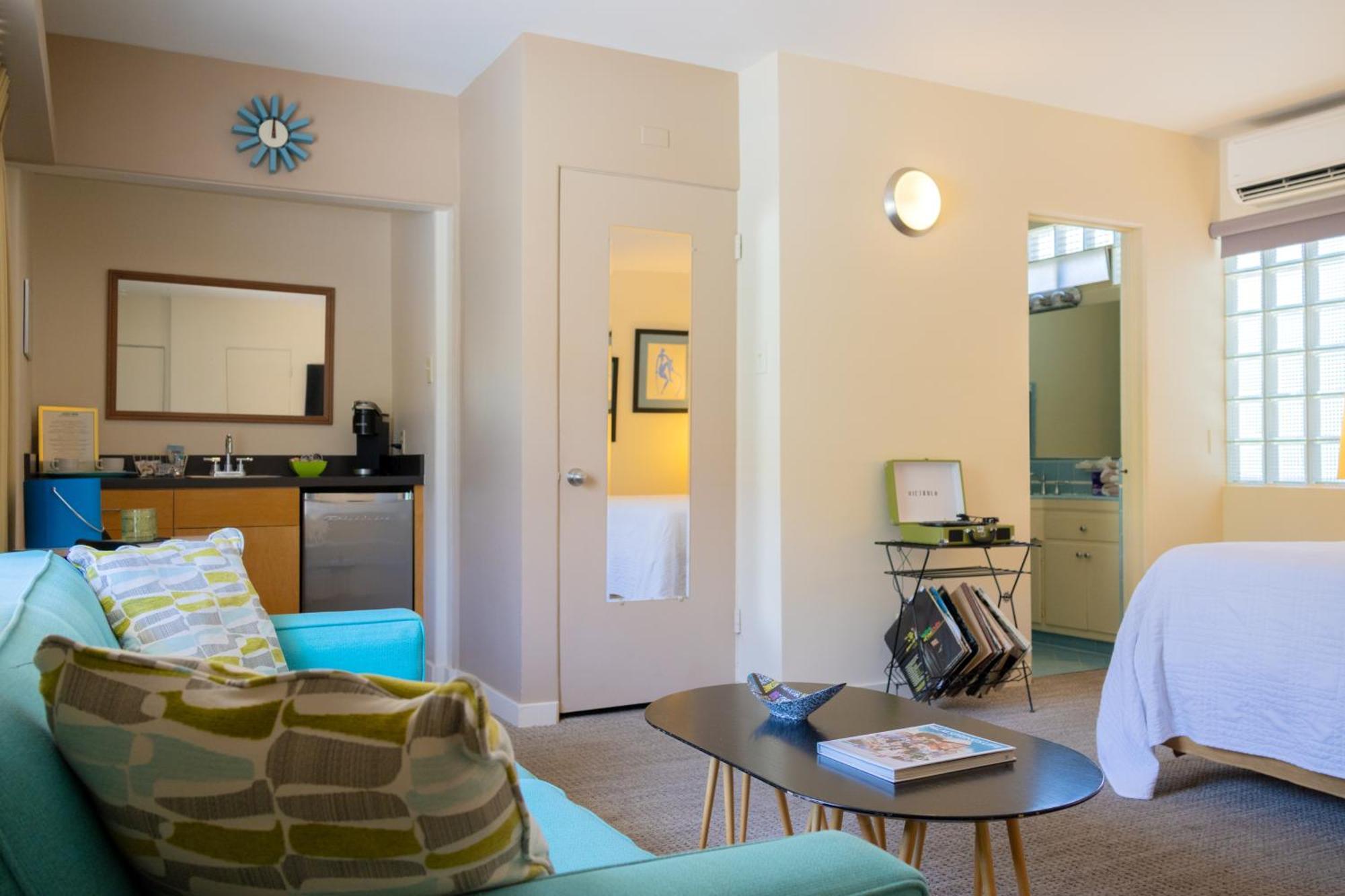 King Room with Pool View