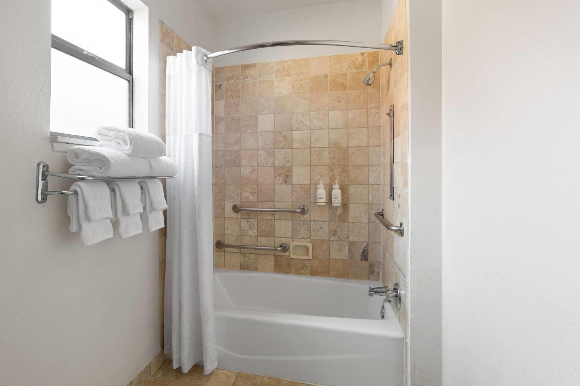 2 Queen Beds Mobility or Hearing Accessible Suite Tub w or Grab Bars Non-Smoking,1756510467:JPEG