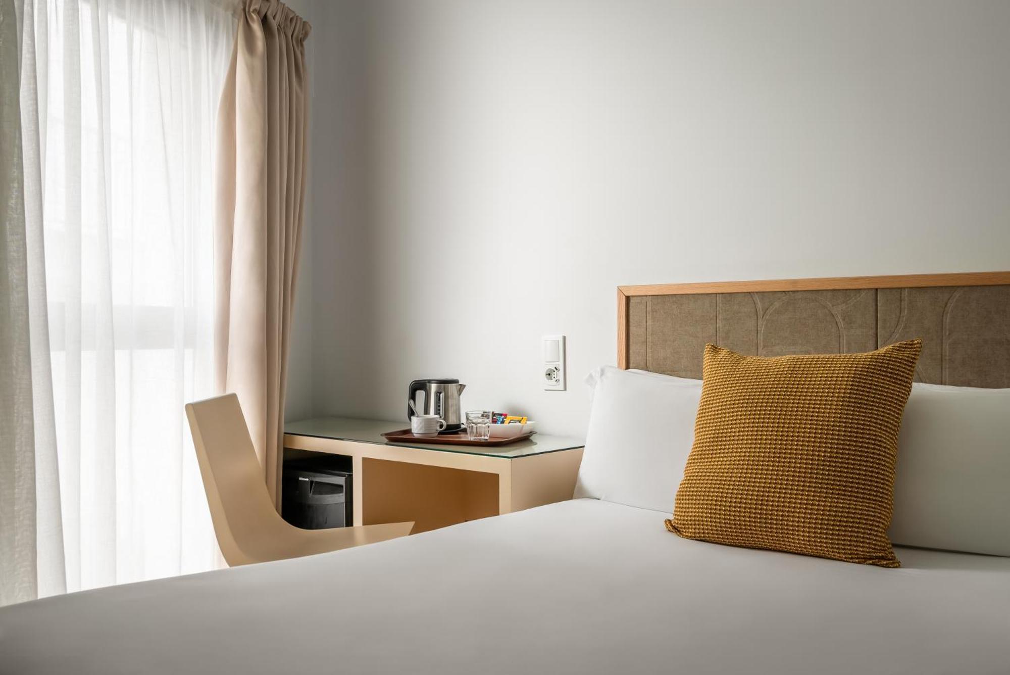 Single Room,1746851621:JPEG