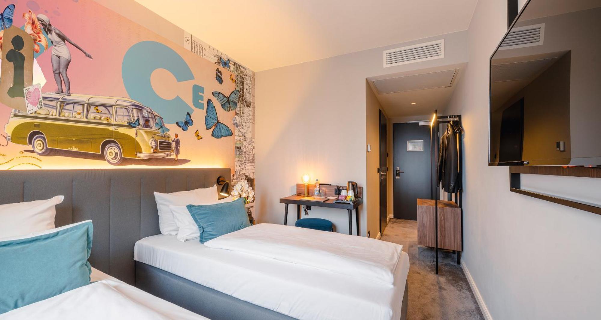 Standard Twin Room
