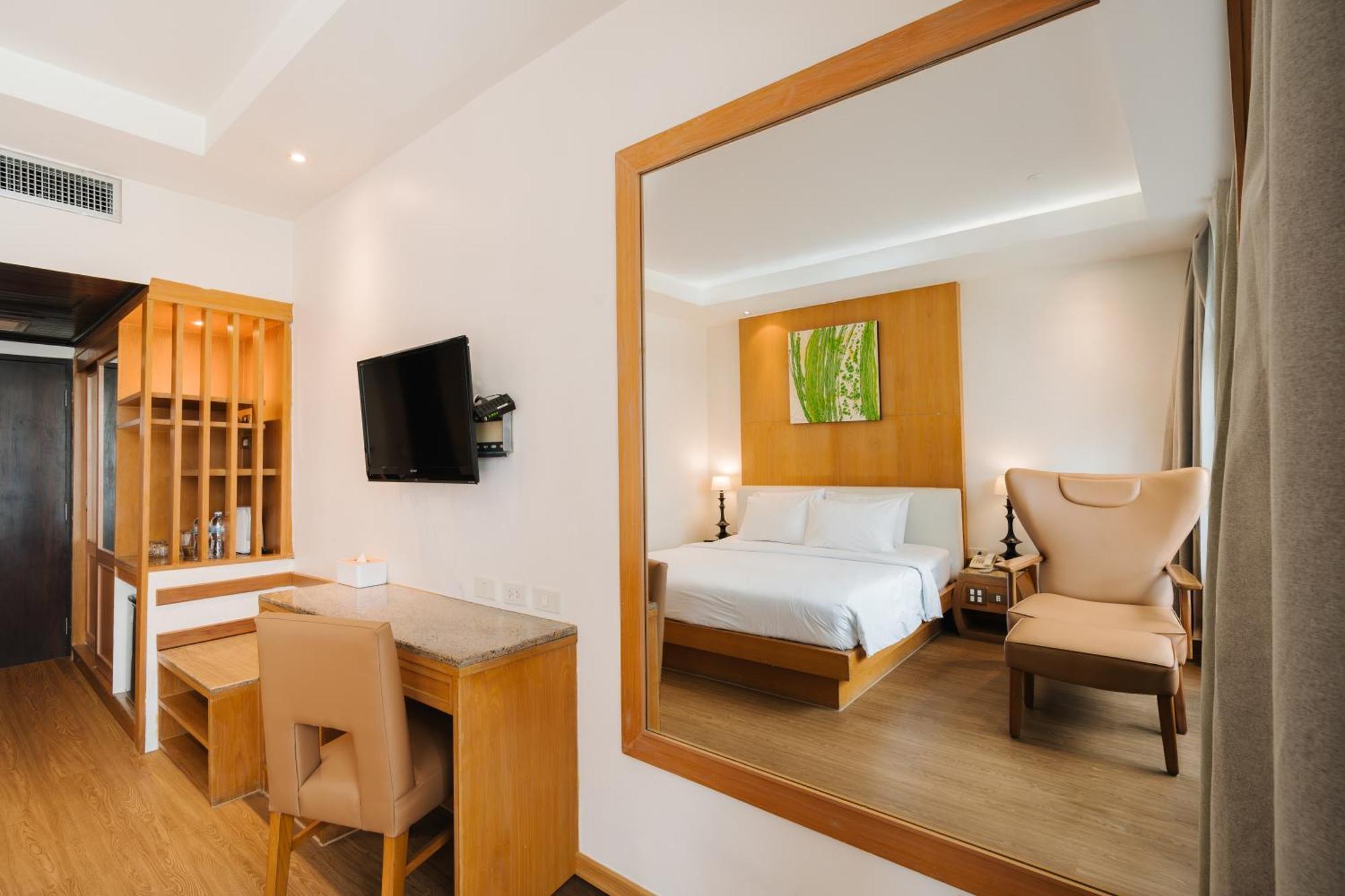 Pinnacle Double or Twin Room