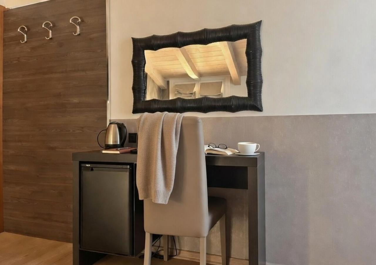Junior Suite with Lake View
