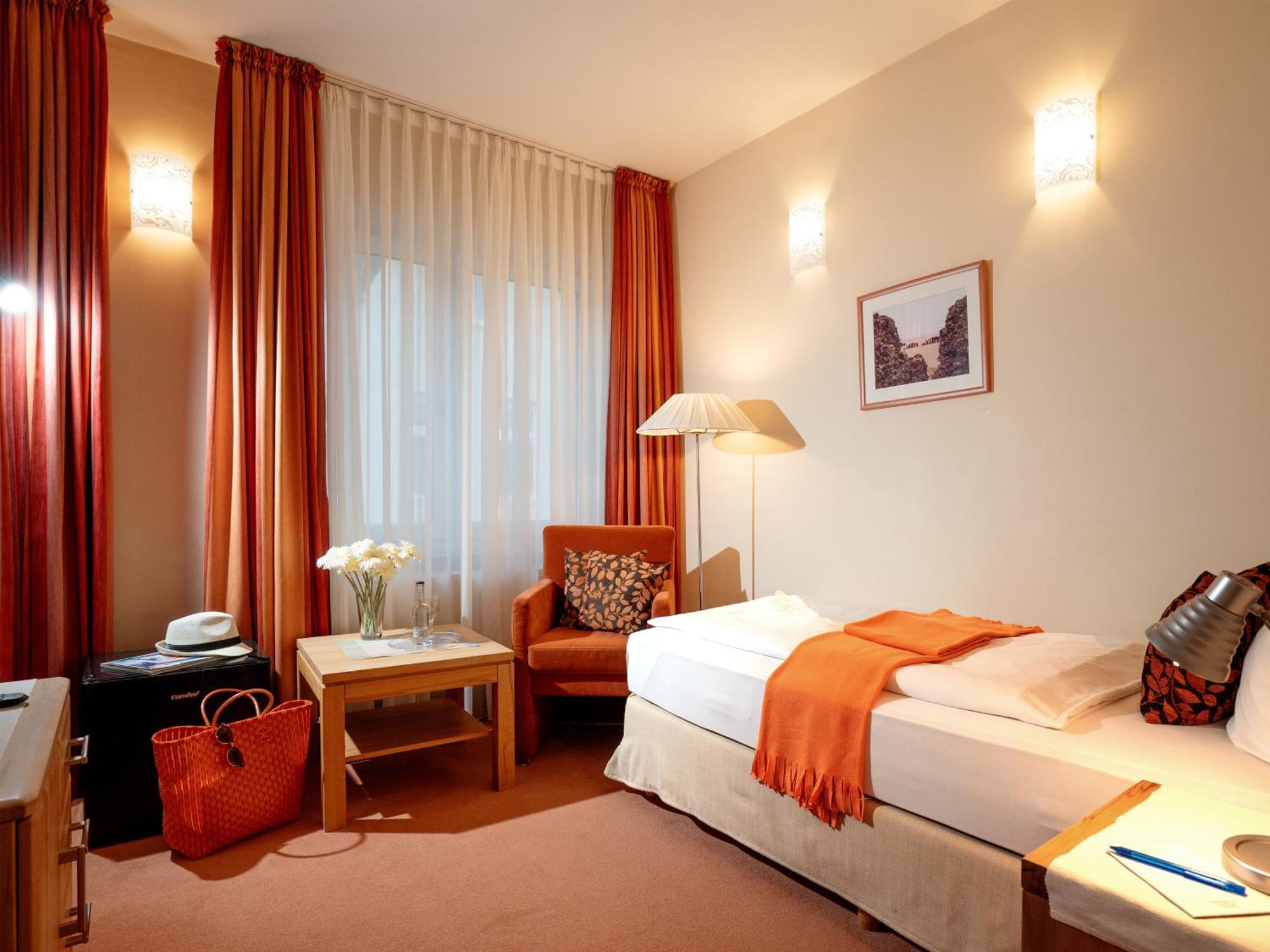 Comfort Single Room