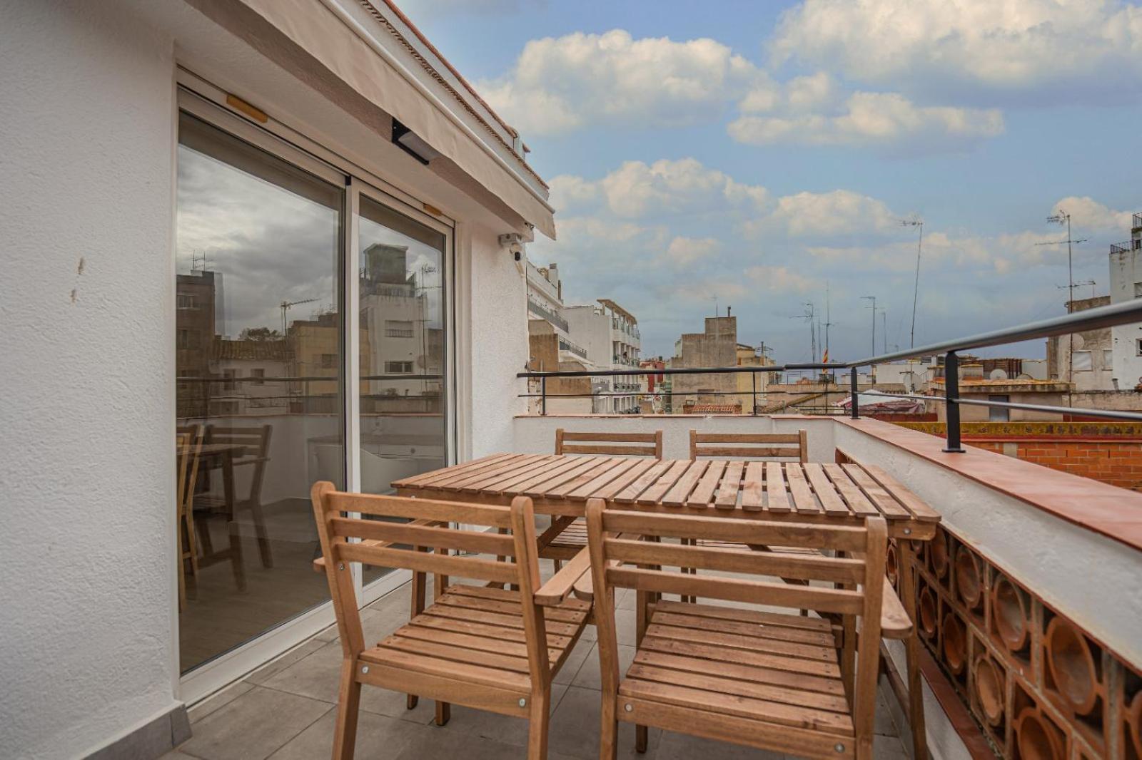 Three-Bedroom Apartment Penthouse