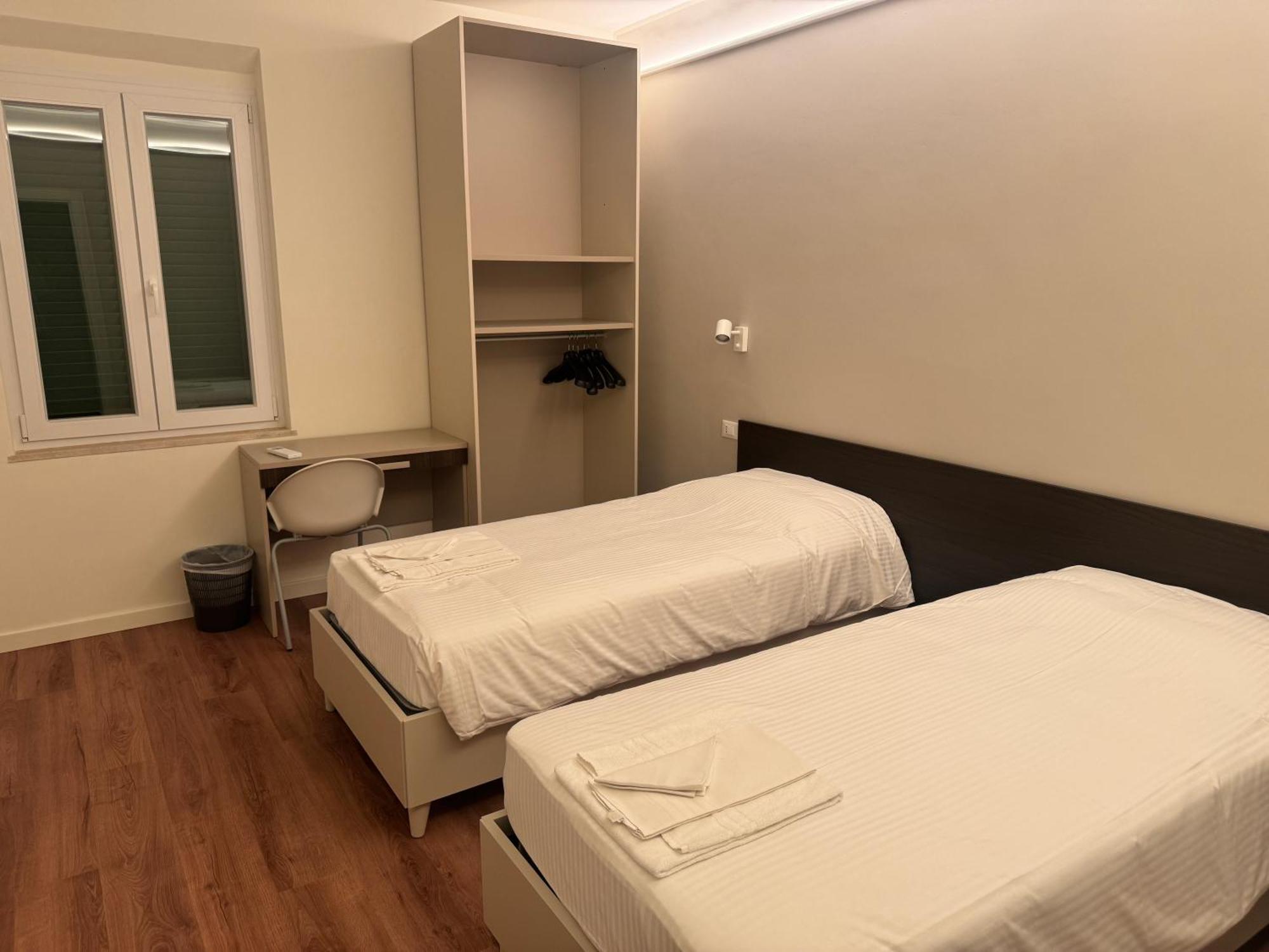 Large Double or Twin Room,1756765733:JPEG