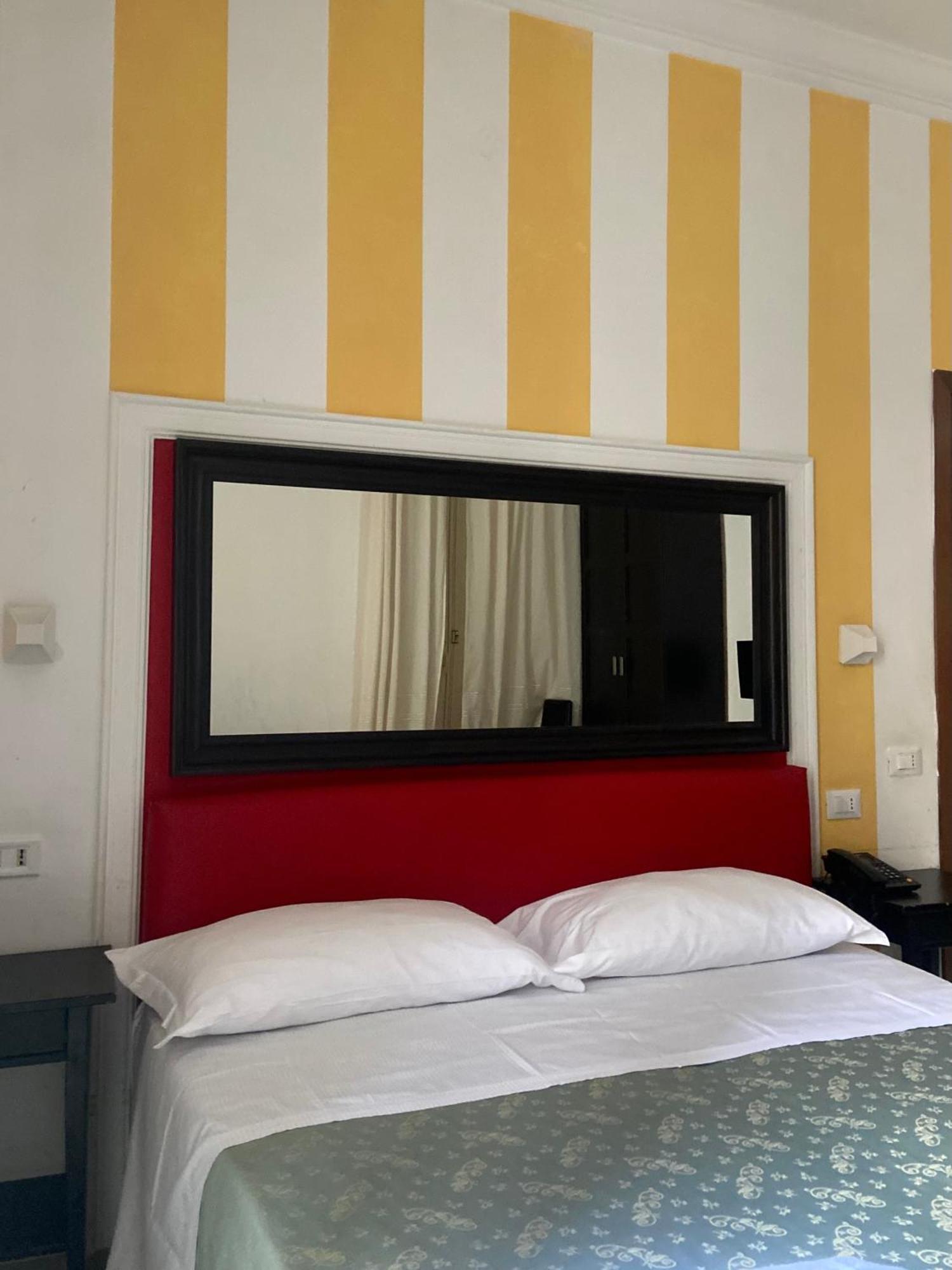 Habitación Triple con balcón