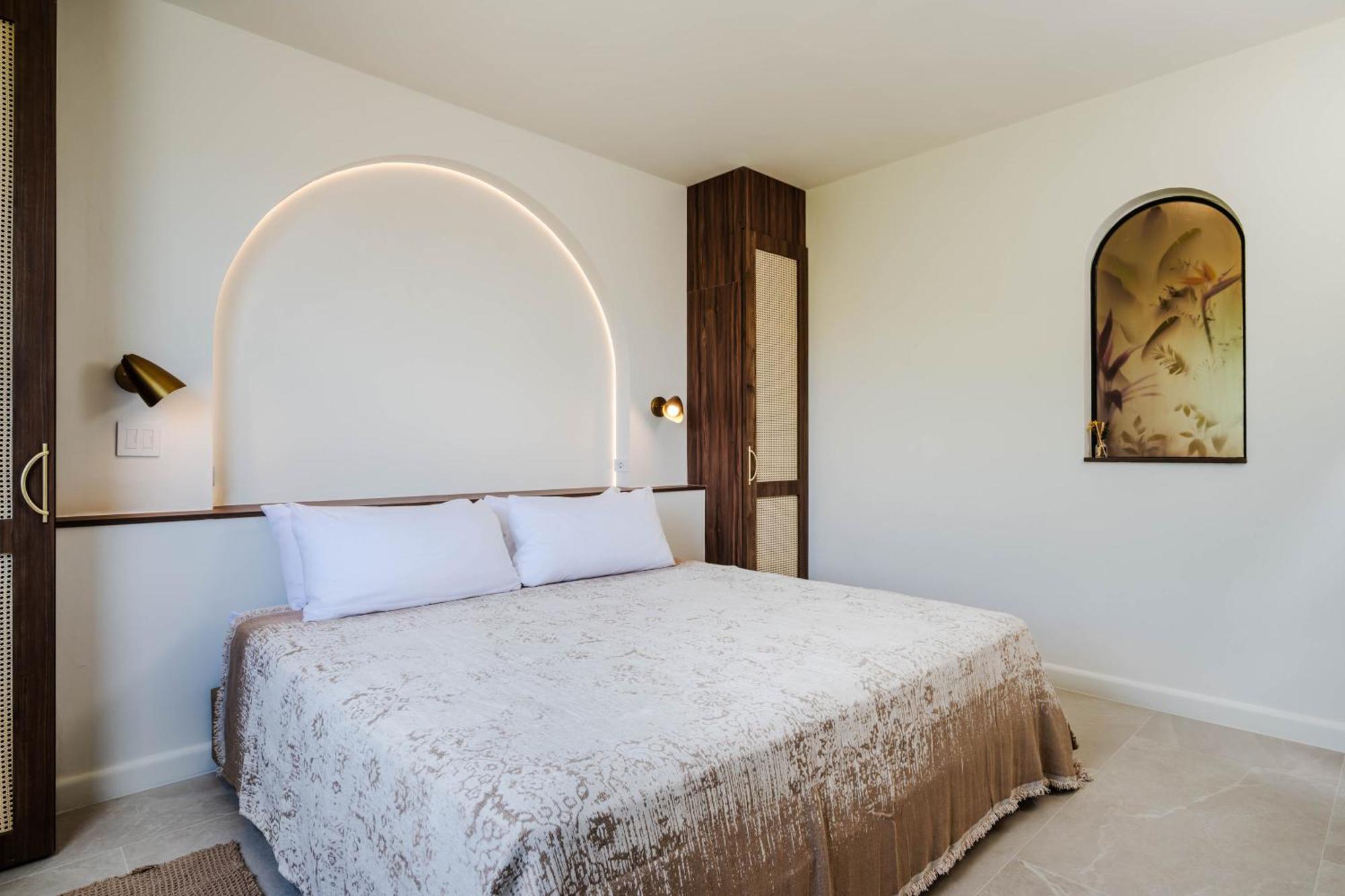 Double Room with Balcony and Sea View