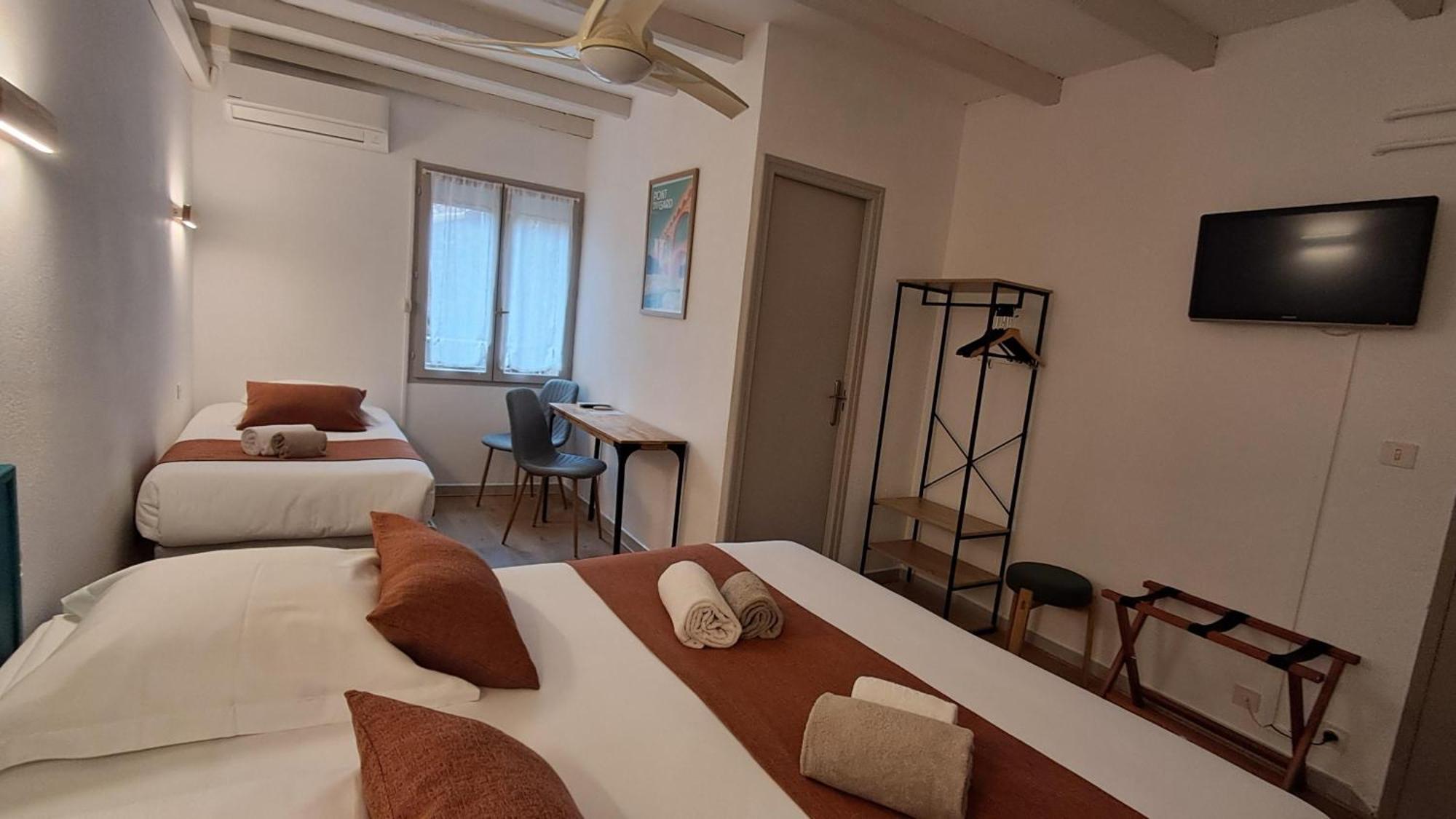 Triple Room