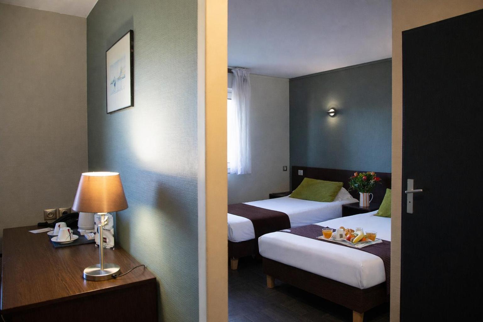Executive Room 3 Single Beds