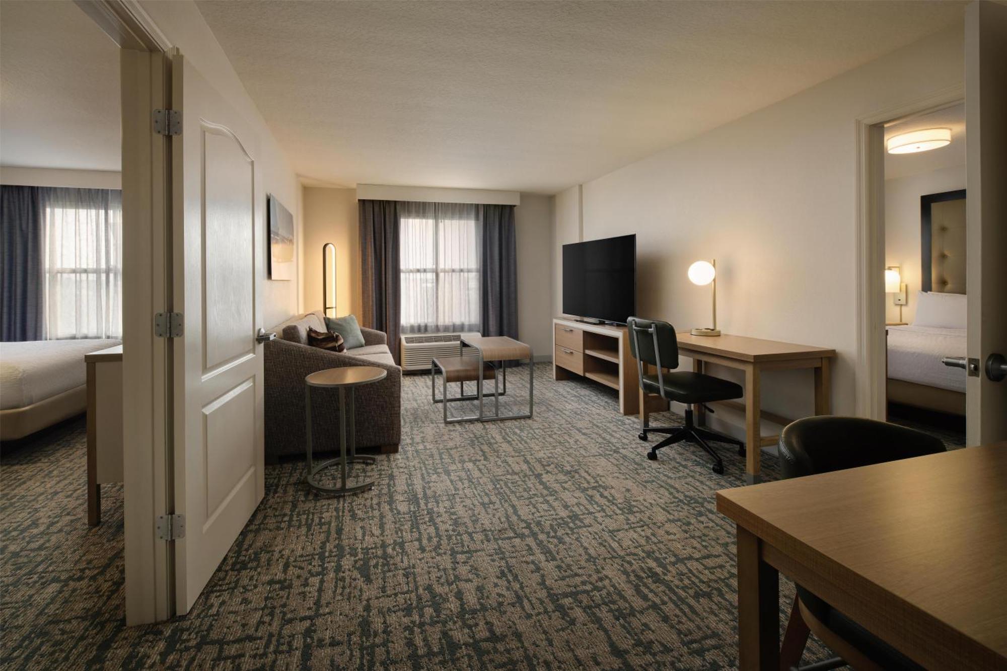 Two Bedroom Suite One King Two Queen Beds Non-Smoking