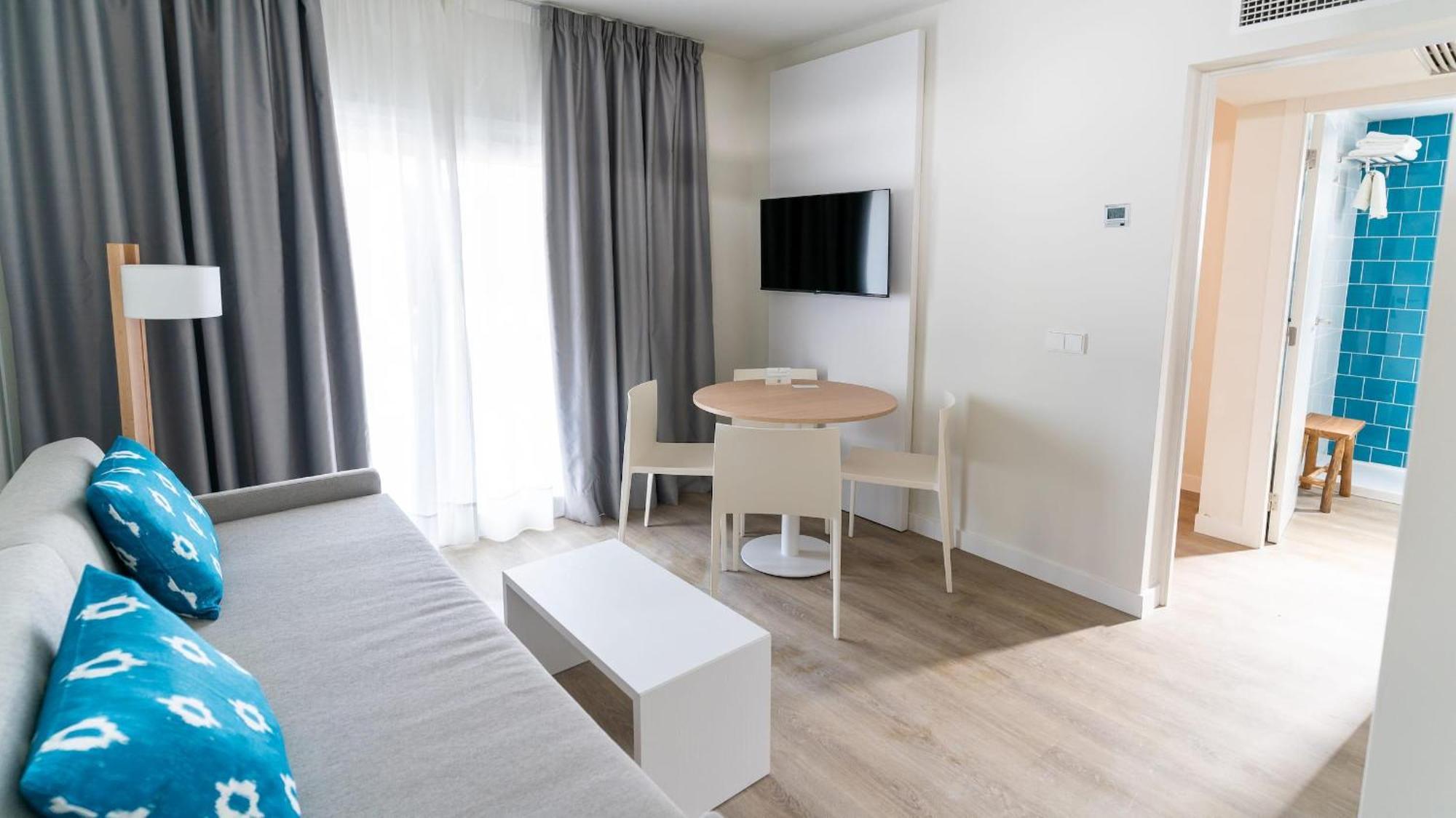 Superior Apartment,1758314617:JPEG