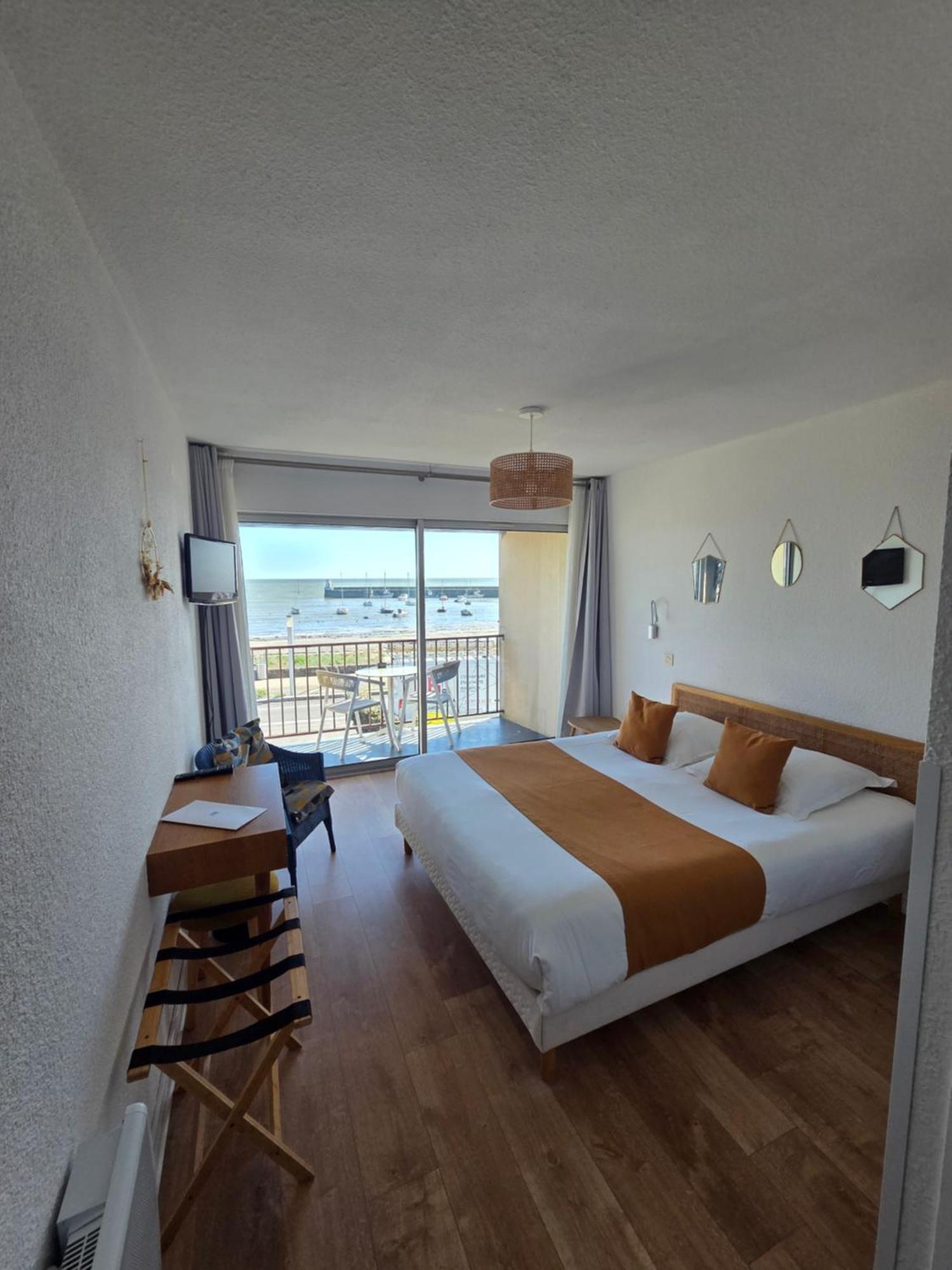 Deluxe Double Room Sea View,1758358391:JPEG