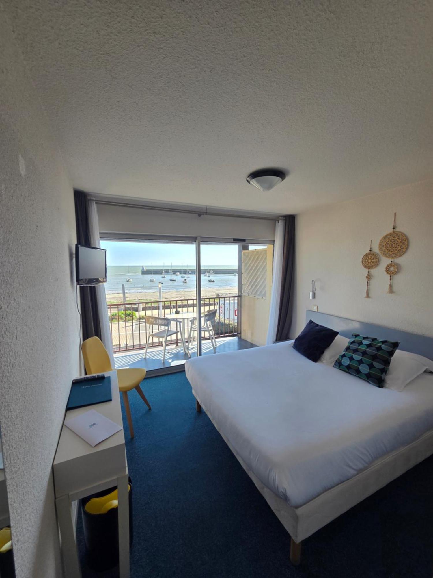 Double Room Sea View,1758358415:JPEG