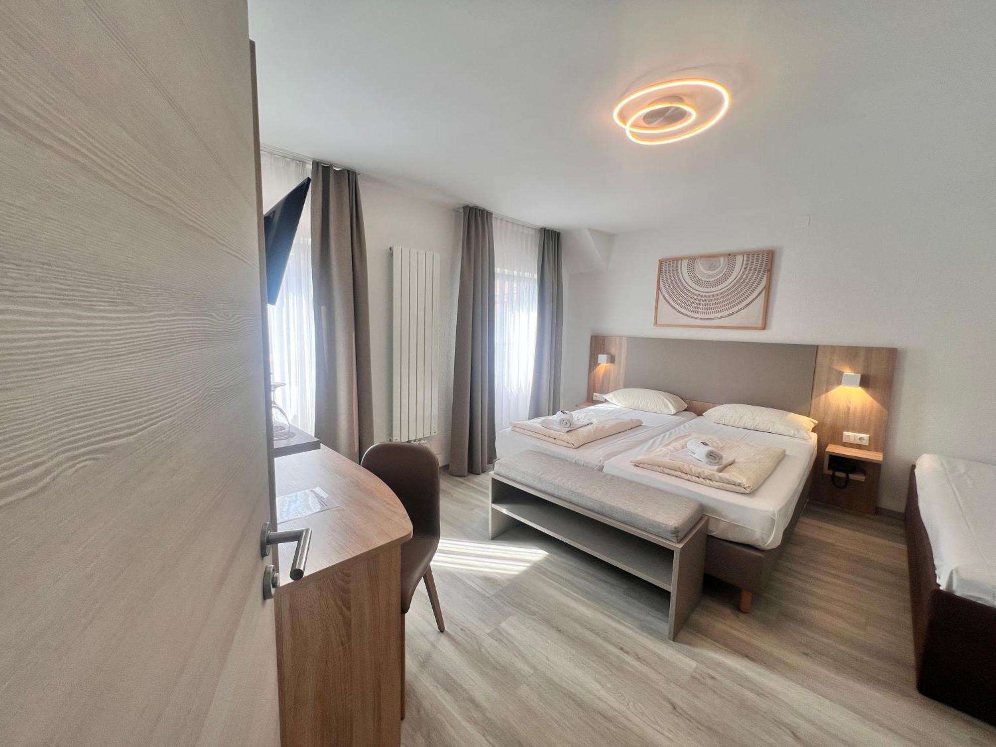 Classic Triple Room