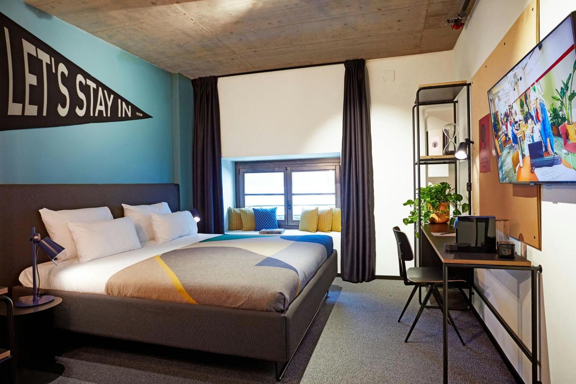 Standard King Room
