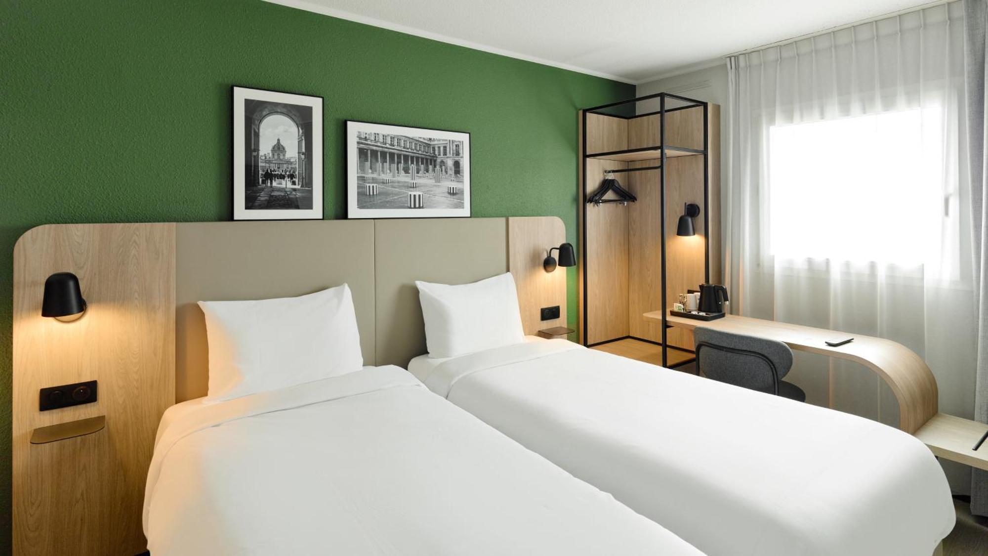 Standard Twin Room