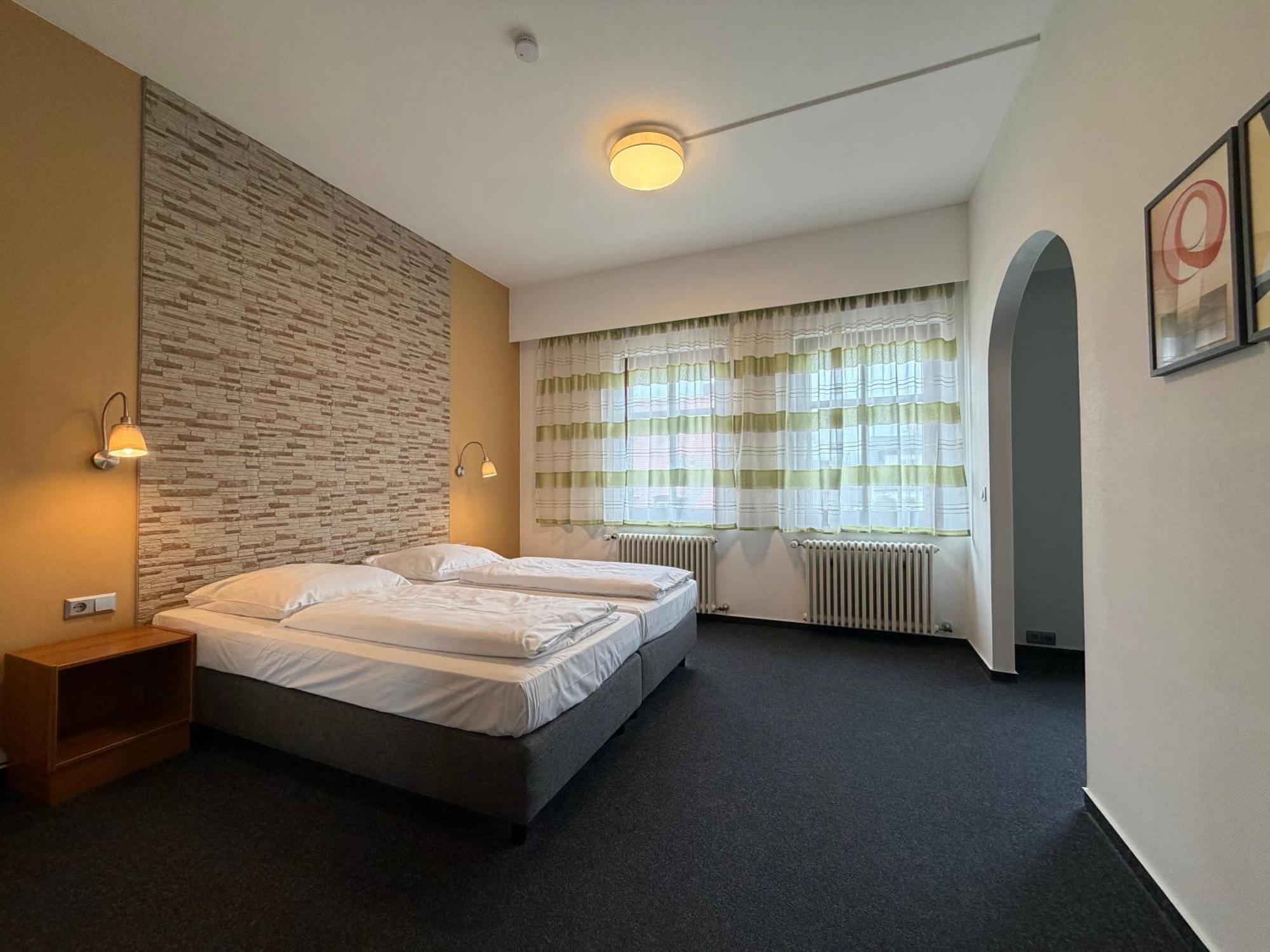 Large Double Room