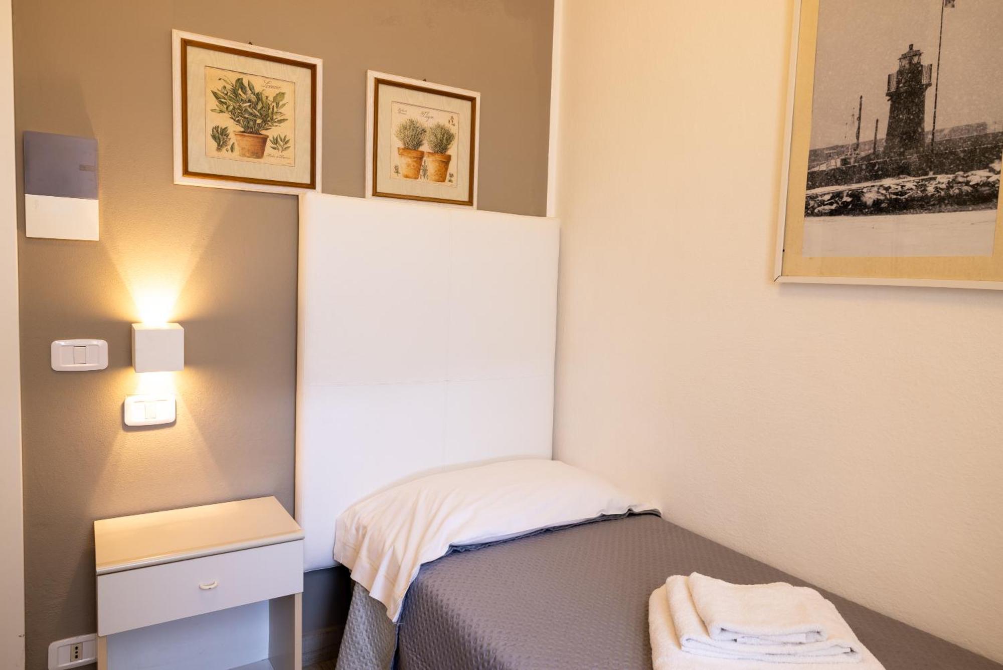 Single Room,1765596209:JPEG