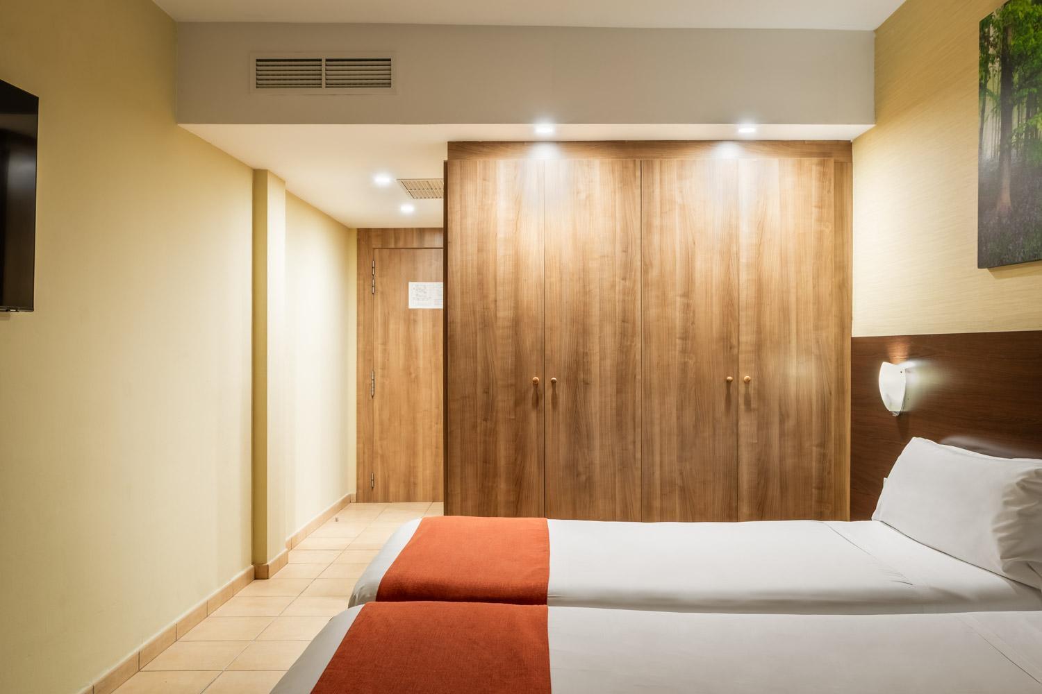 Standard Double Room,1765807167:JPEG