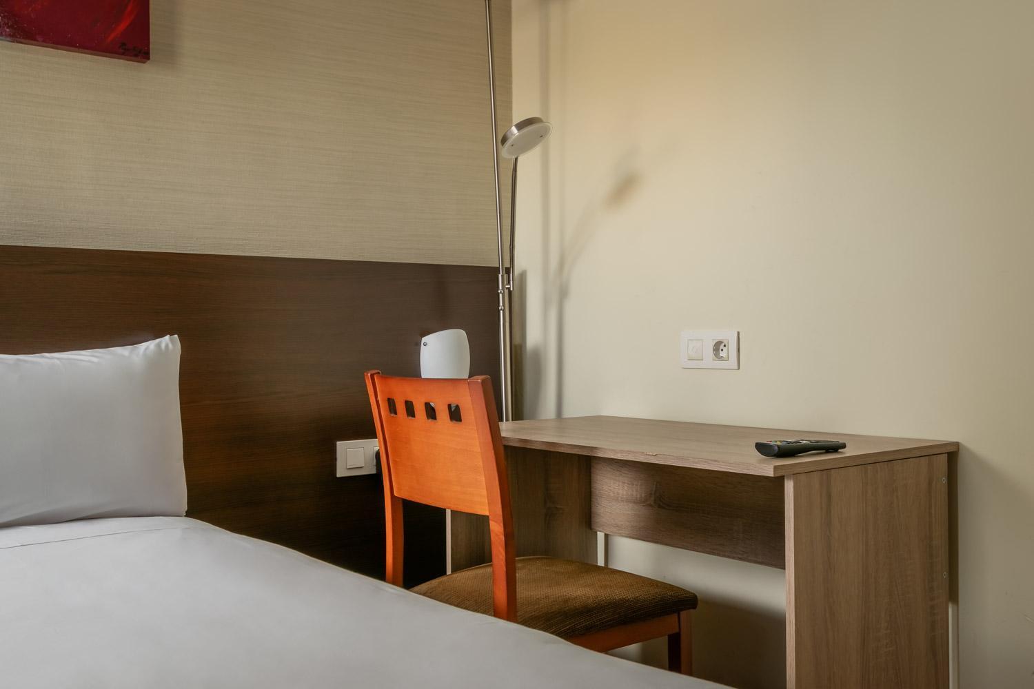 Single Room,1765807208:JPEG