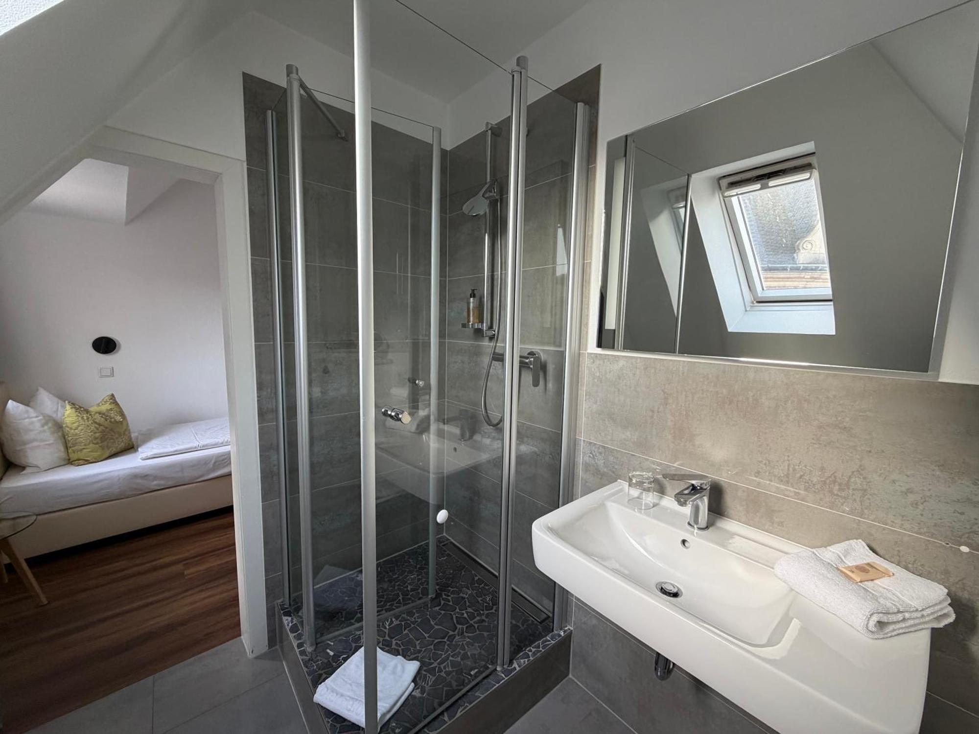 Small Single Room