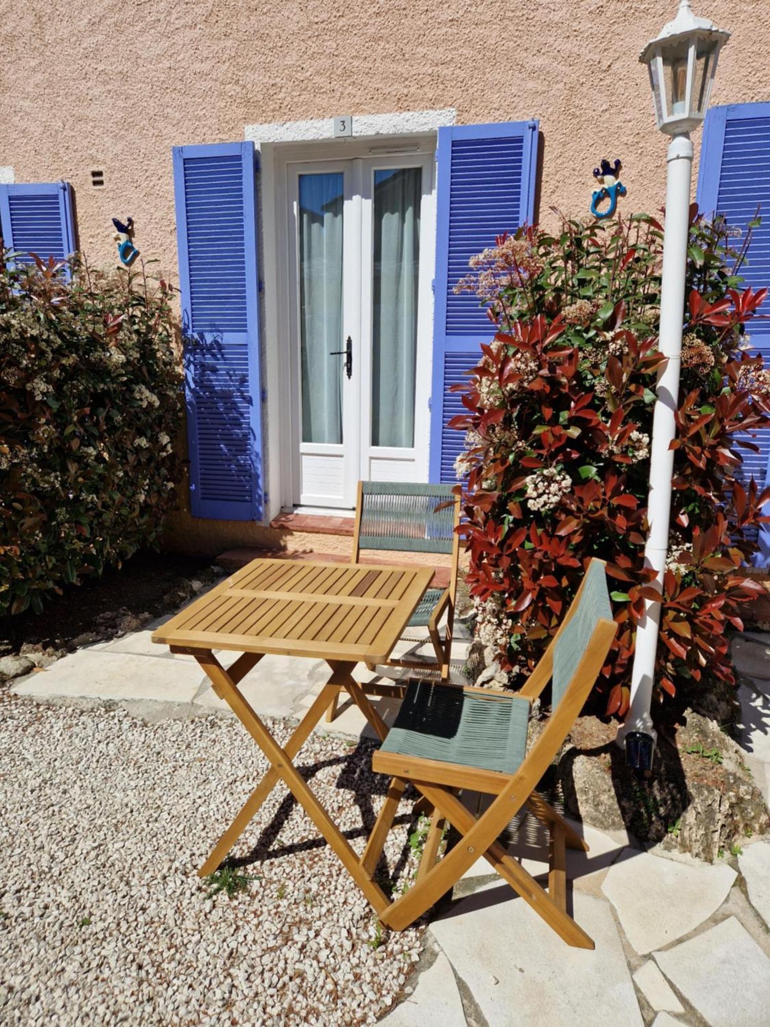 Tweepersoonskamer met Terras