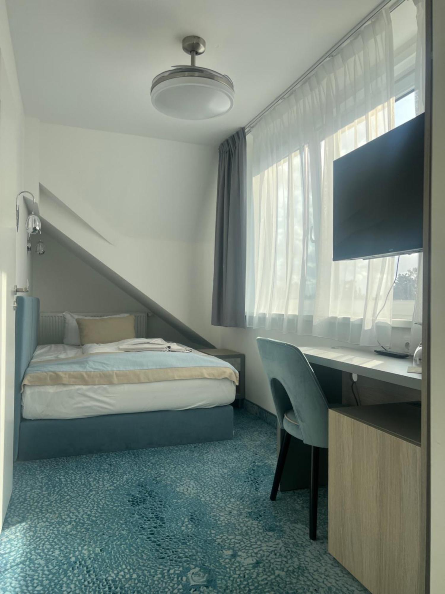 Small Single Room