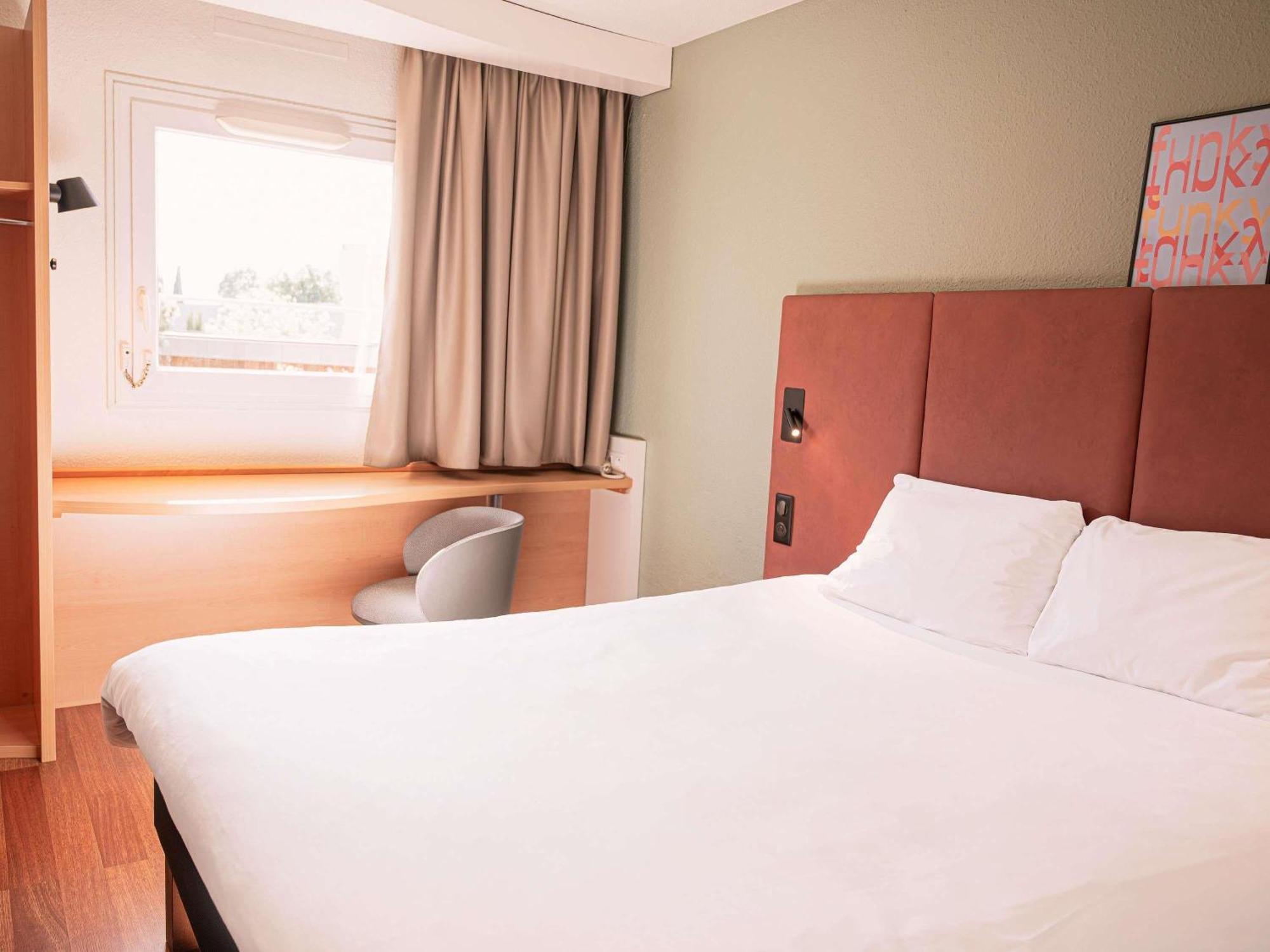 Two Double side-by-side Rooms,1769824901:JPEG