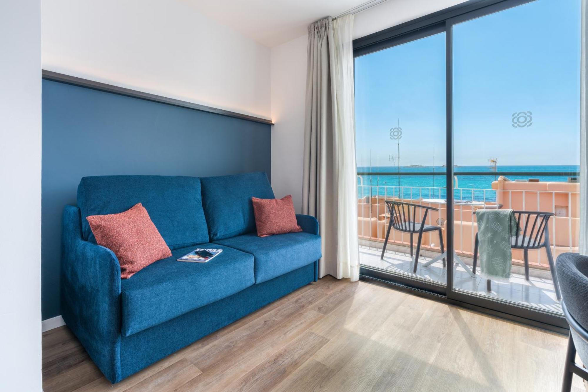 Twin Room Sea View